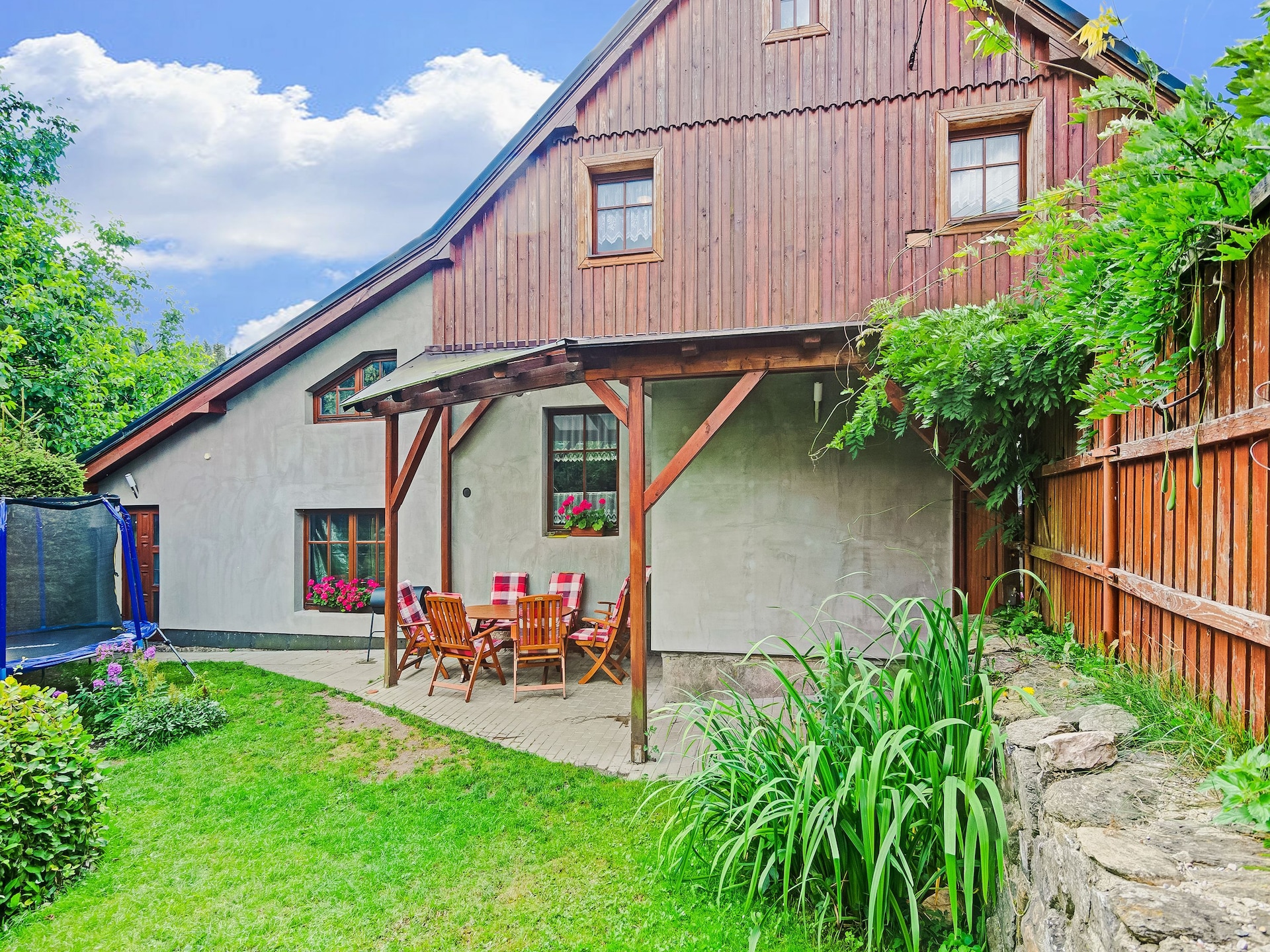 Op 400 m van de piste: ruim vakantiehuis Galina A in Černý Důl - foto 1