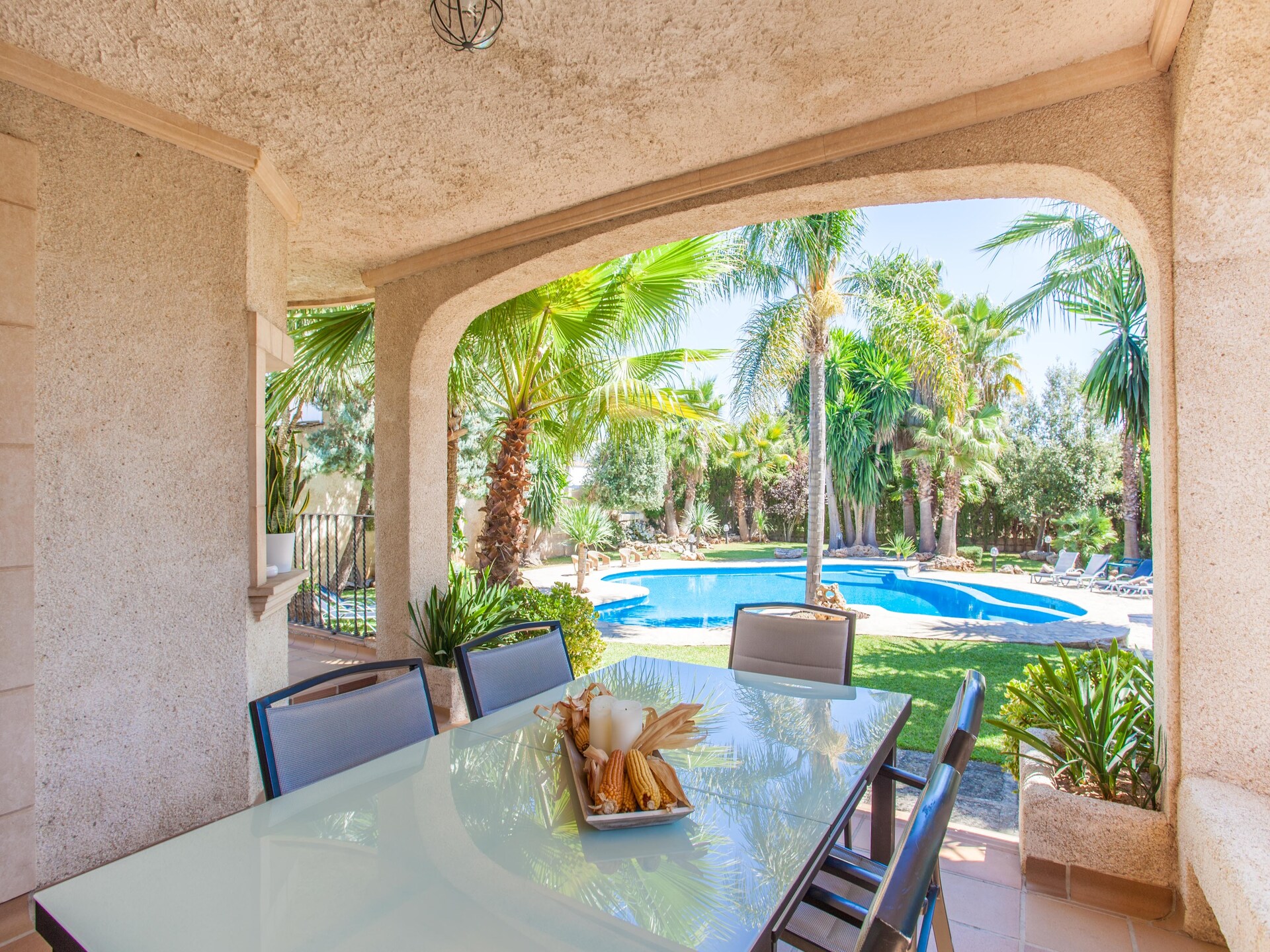 Exclusieve villa aan de golfbaan in Inca met privézwembad en ruime tuin - foto 33
