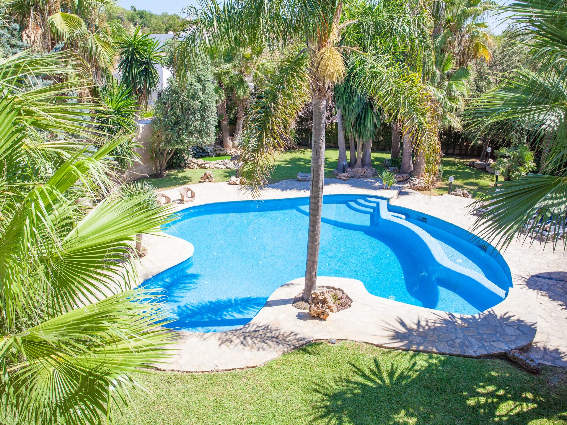 Exclusieve villa aan de golfbaan in Inca met privézwembad en ruime tuin - foto 35