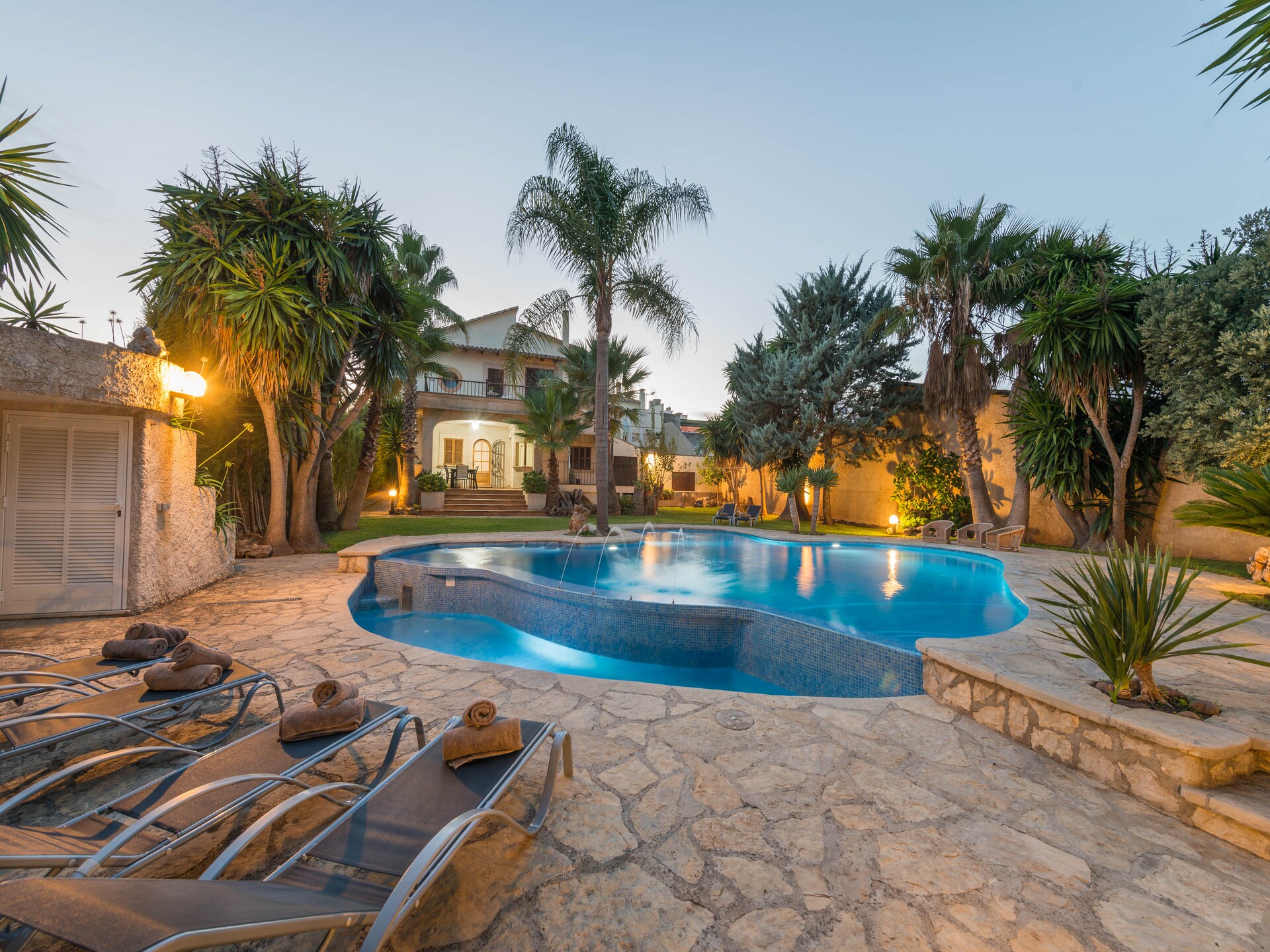 Exclusieve villa aan de golfbaan in Inca met privézwembad en ruime tuin - foto 14