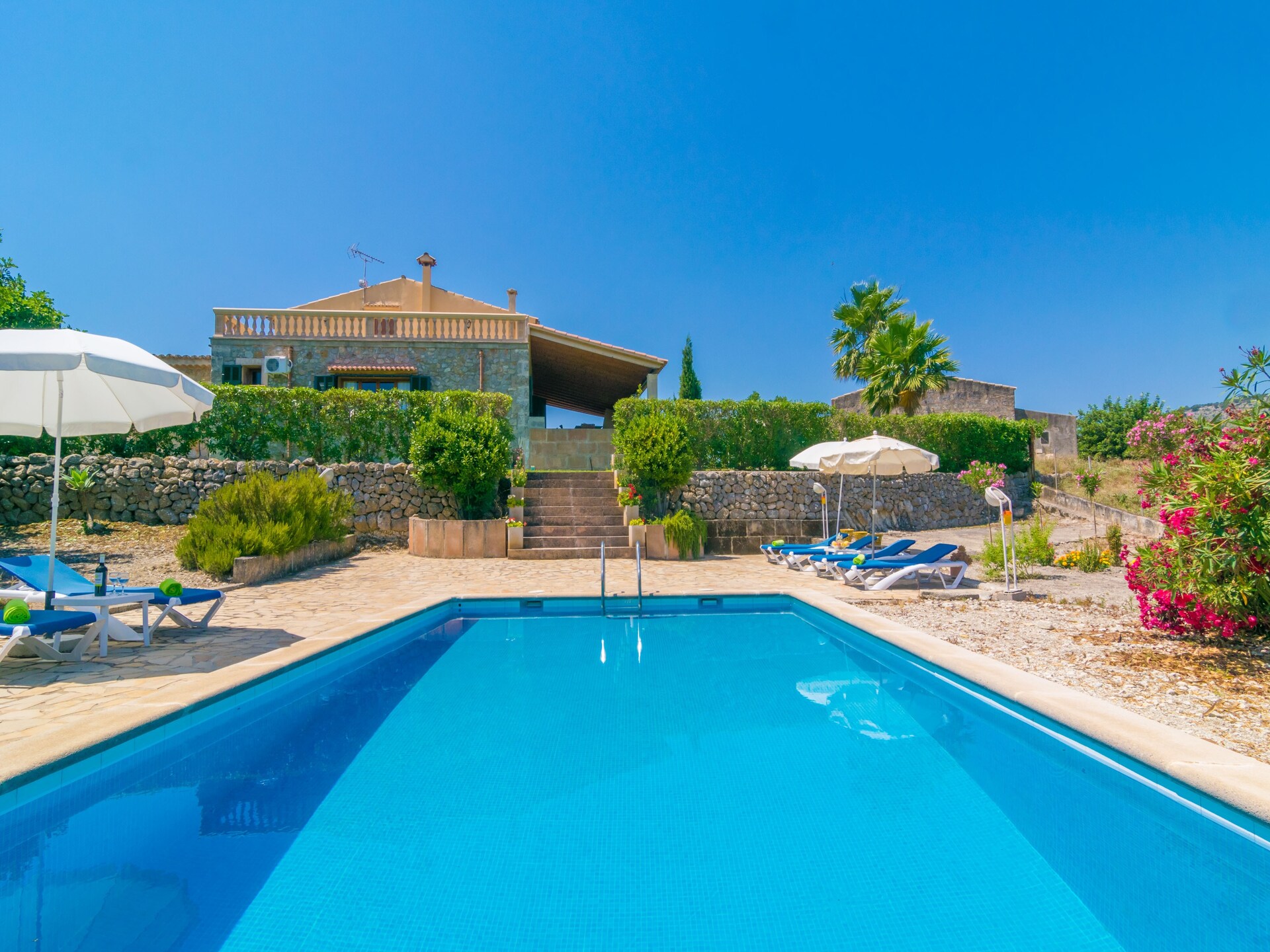 Villa Cantabou: Vrijstaand genieten met privézwembad aan de voet van de Tramuntana - foto 27