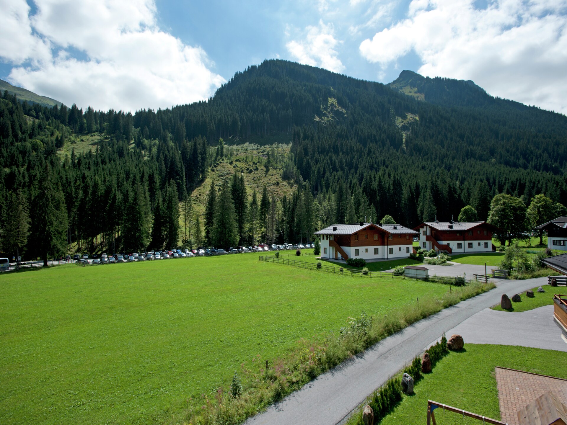 Ruim chaletappartement met sauna en bergzicht in Saalbach-Hinterglemm - foto 6