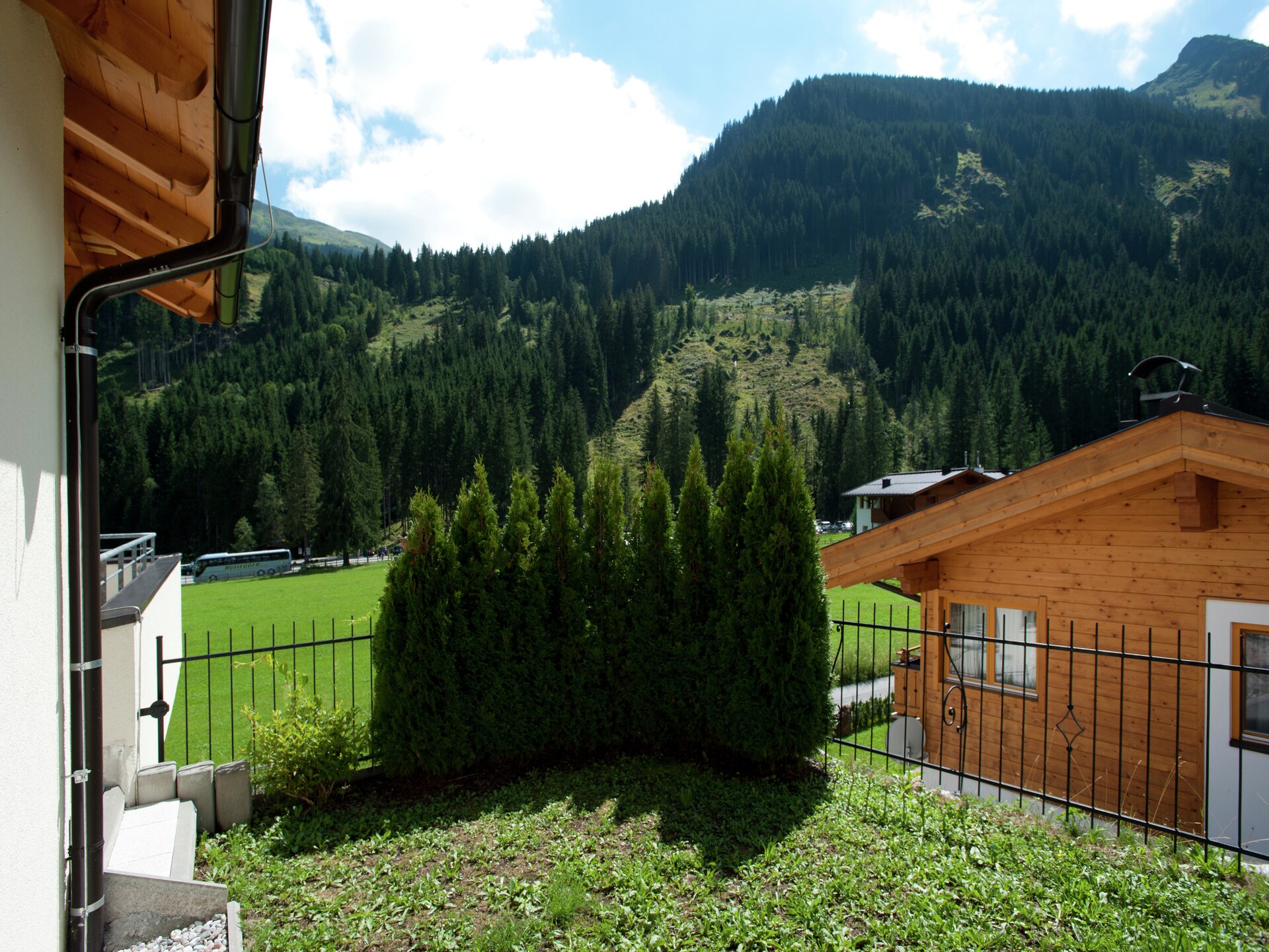 Ruim chaletappartement met sauna en bergzicht in Saalbach-Hinterglemm - foto 12