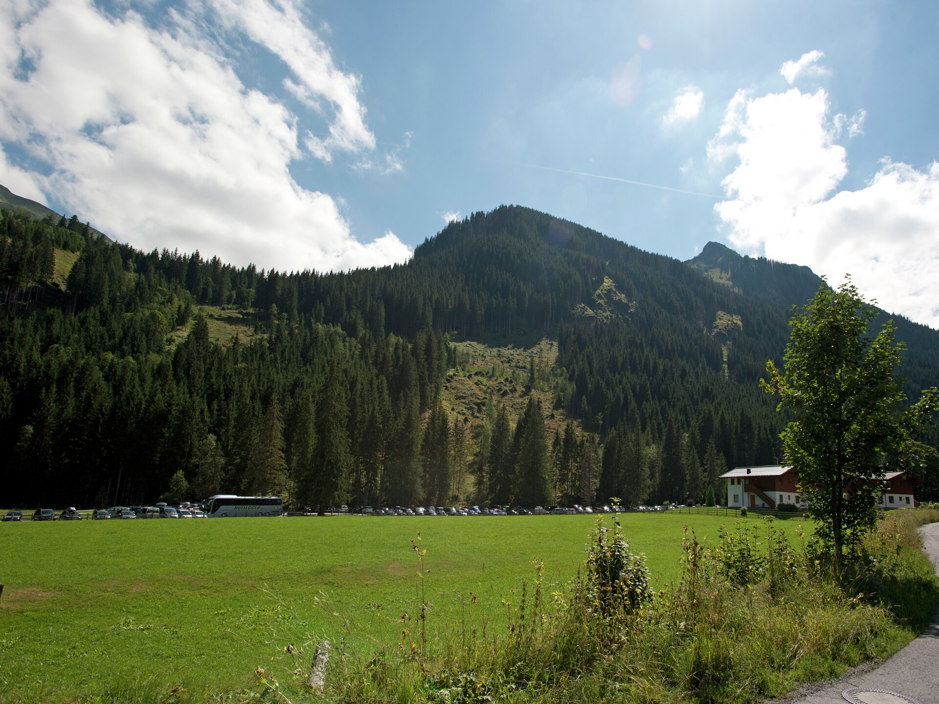 Ruim chaletappartement met sauna en bergzicht in Saalbach-Hinterglemm - foto 11
