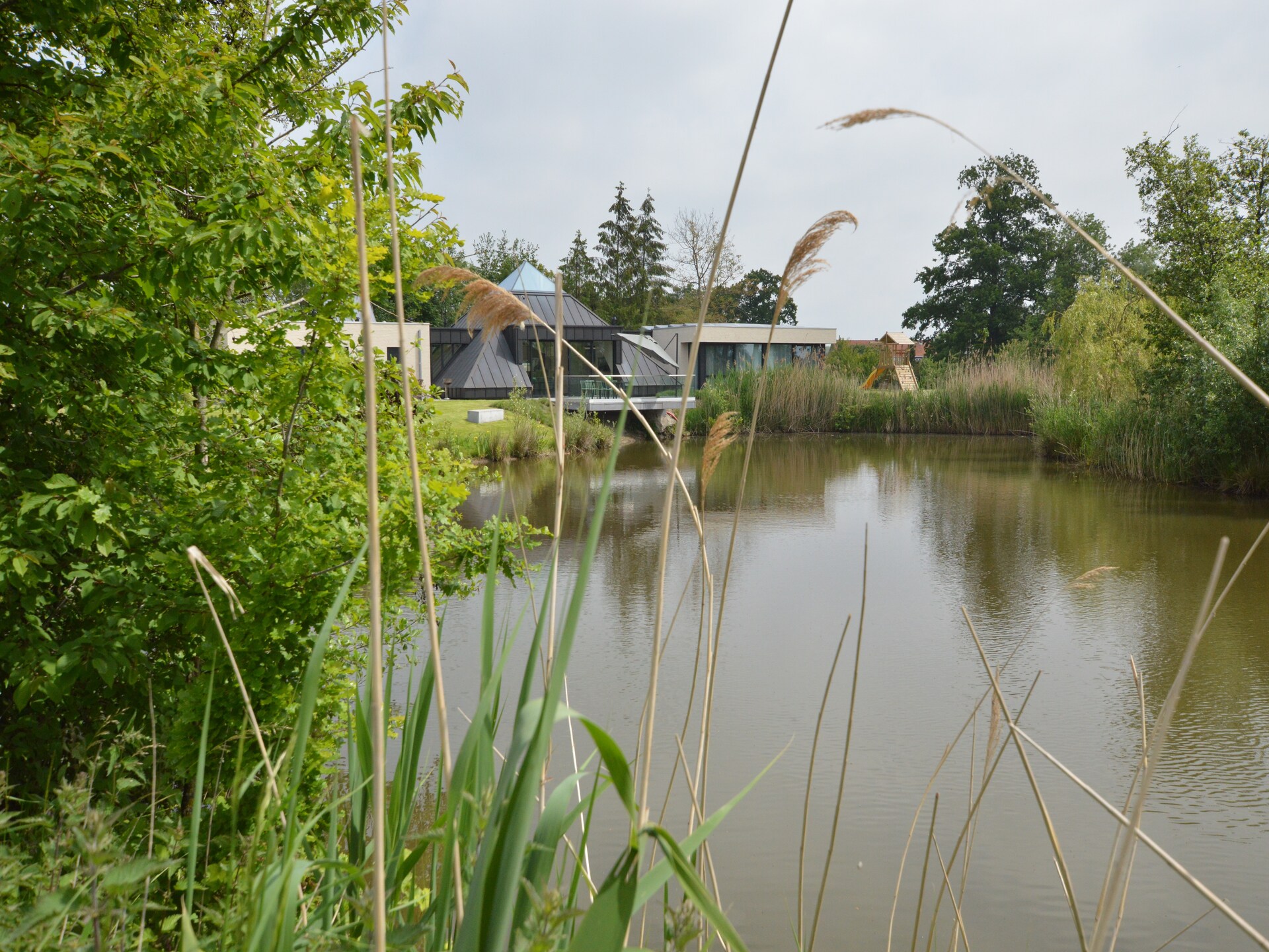 Luxe moderne villa Walleken in Gijzegem-Aalst voor 9 personen - foto 15