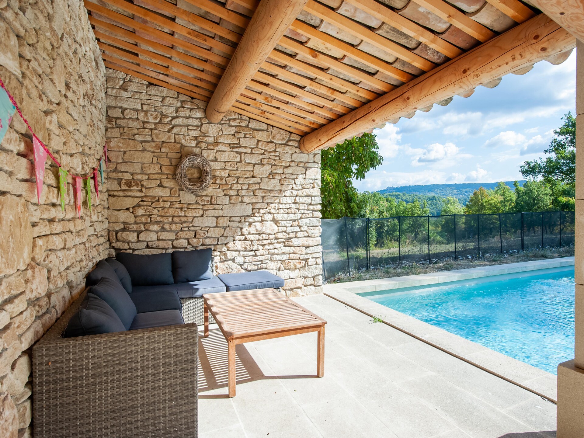 Authentieke Provençaalse villa met privézwembad en uitzicht op de Luberon - foto 18