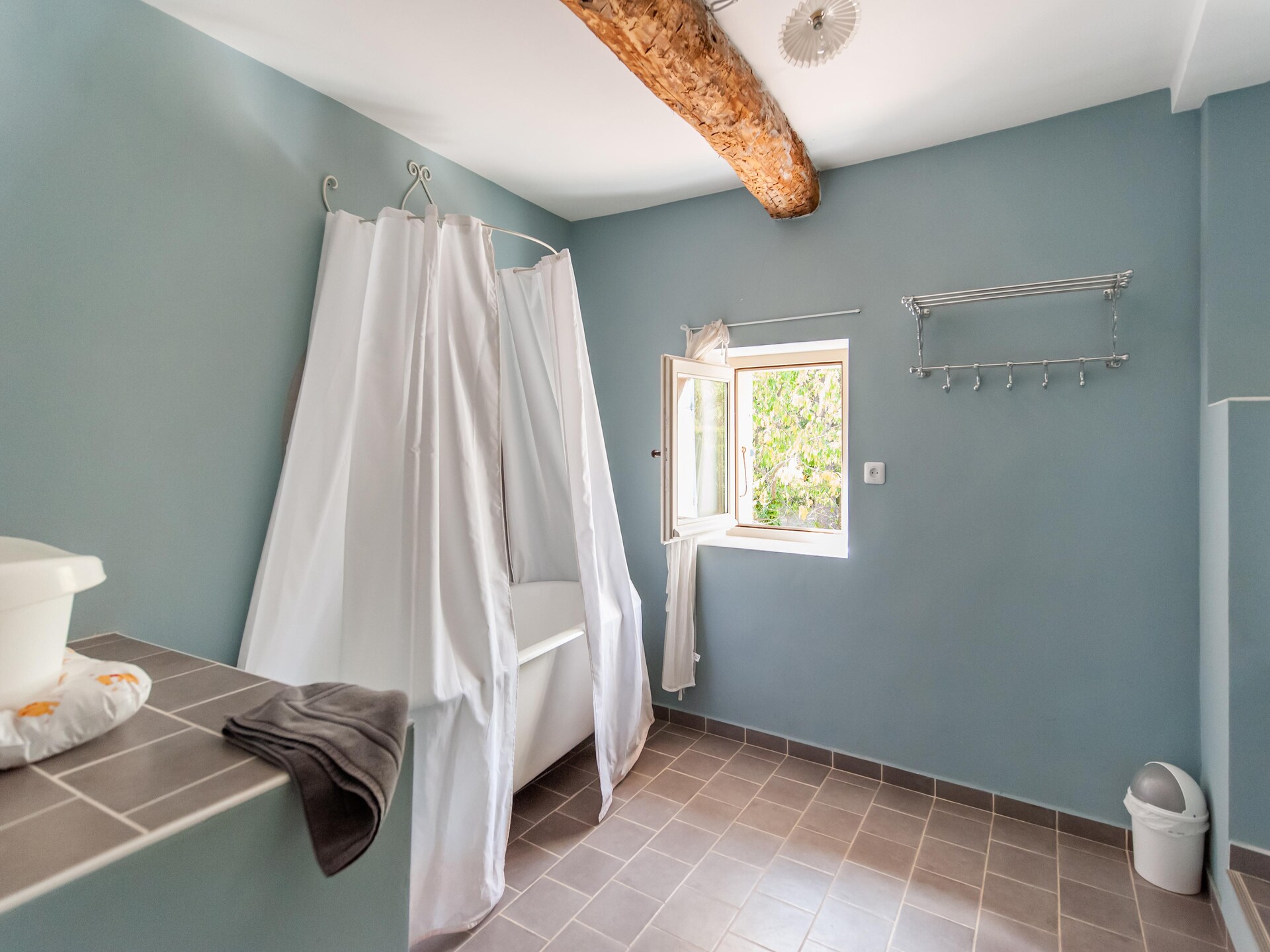Authentieke Provençaalse villa met privézwembad en uitzicht op de Luberon - foto 12