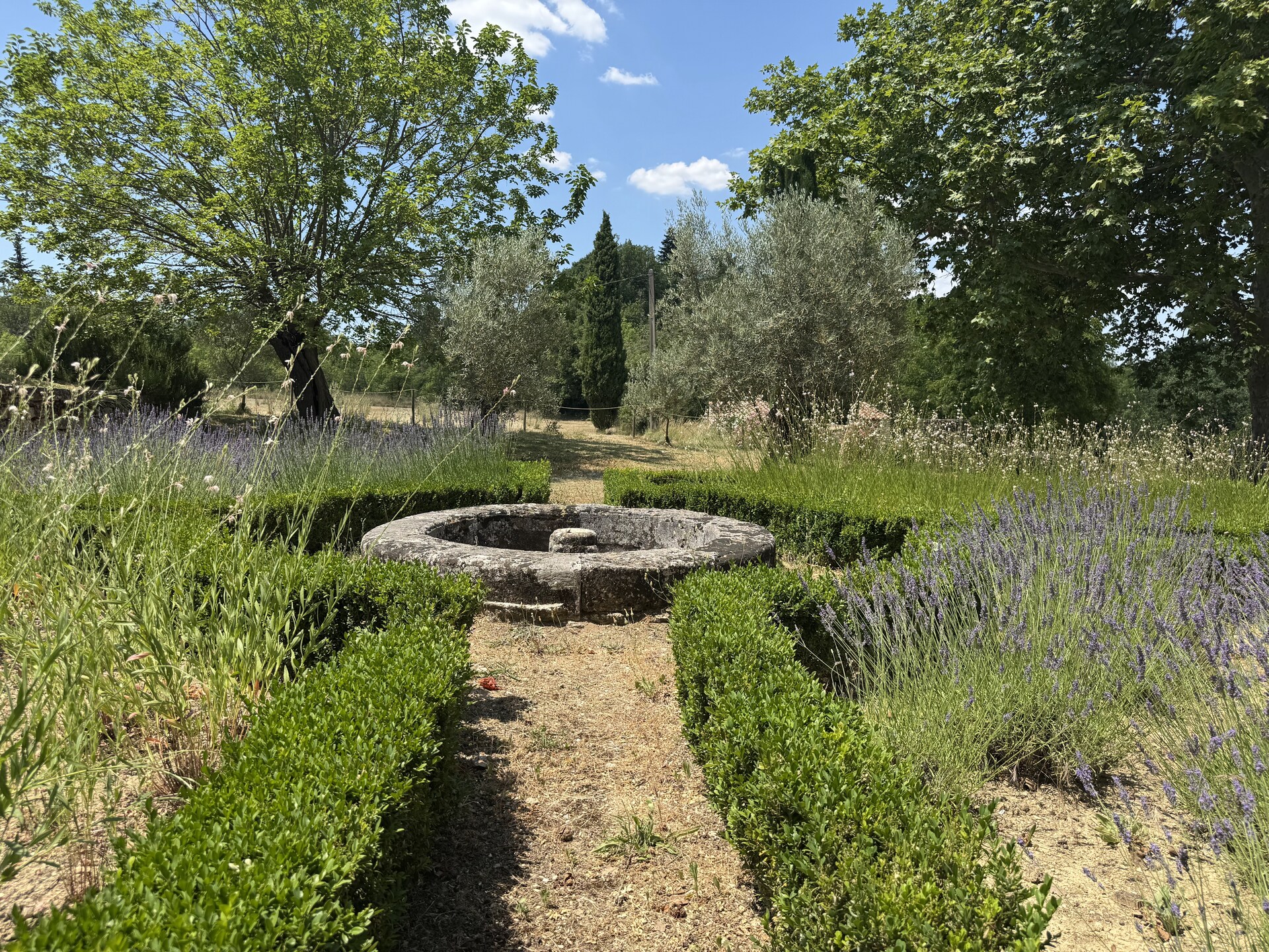 Authentieke Provençaalse villa met privézwembad en uitzicht op de Luberon - foto 39