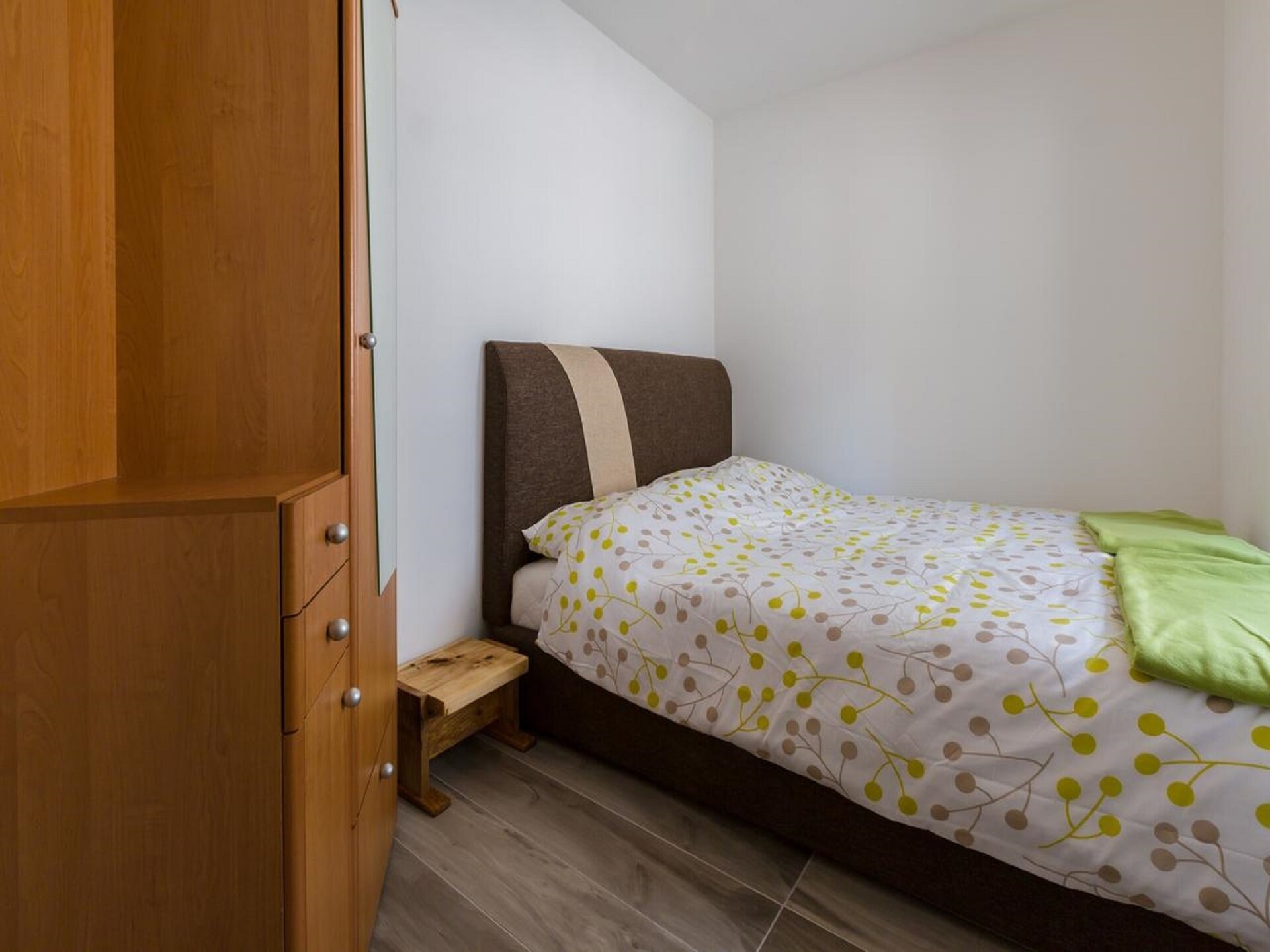 Ruim vakantiehuis voor 14 personen met privézwembad en zeezicht in Bribir - foto 12