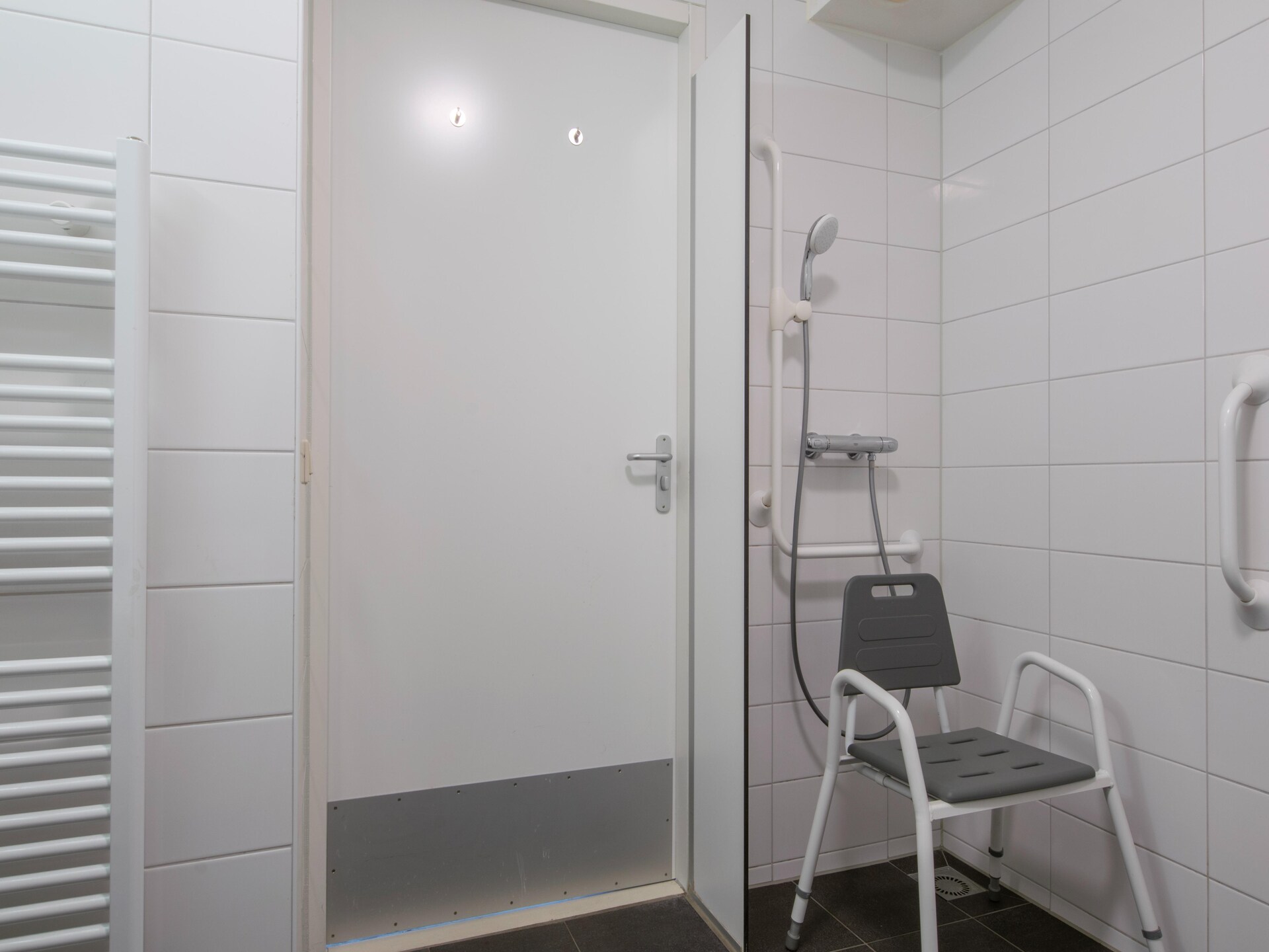 Modern vakantiehuis op Vakantiepark de Soeten Haert in Renesse, Zeeland - foto 12