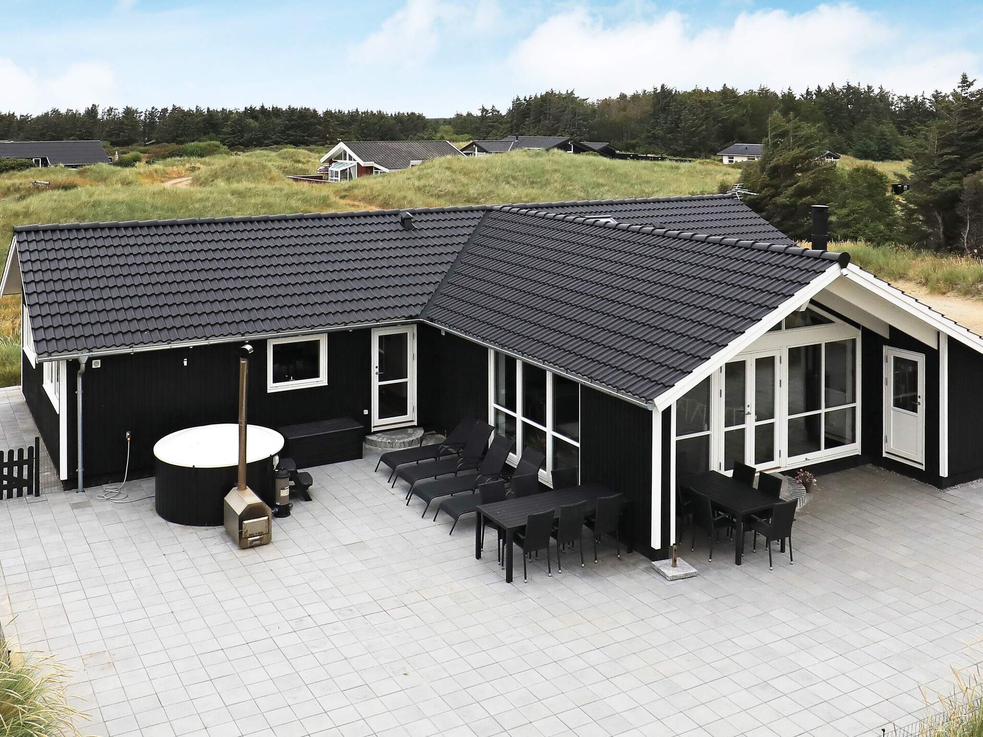 Op 300 m van zee: Modern vakantiehuis in Løkken voor 10 personen - foto 1
