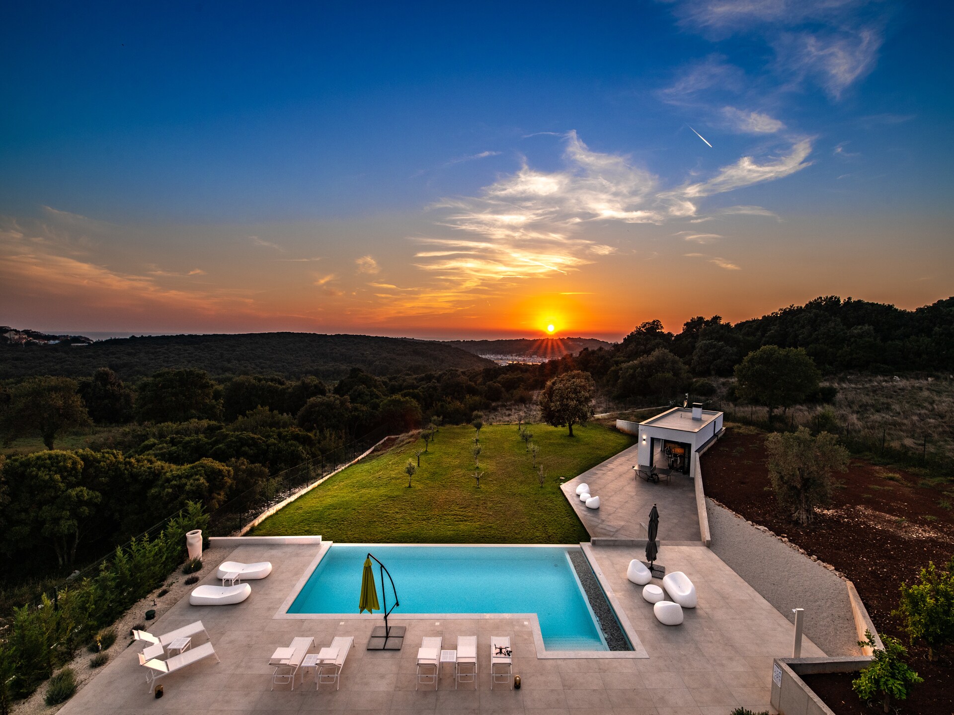 8-persoons luxe villa met privézwembad in Pula - foto 9