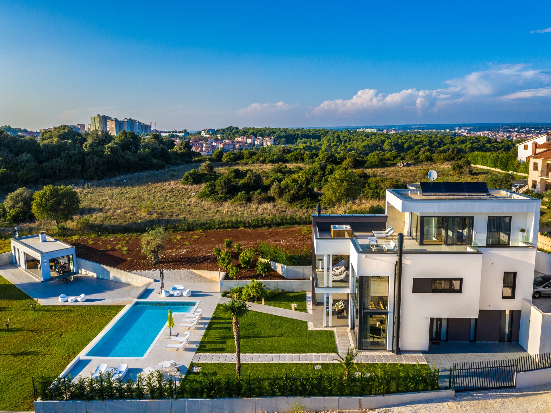 8-persoons luxe villa met privézwembad in Pula - foto 6