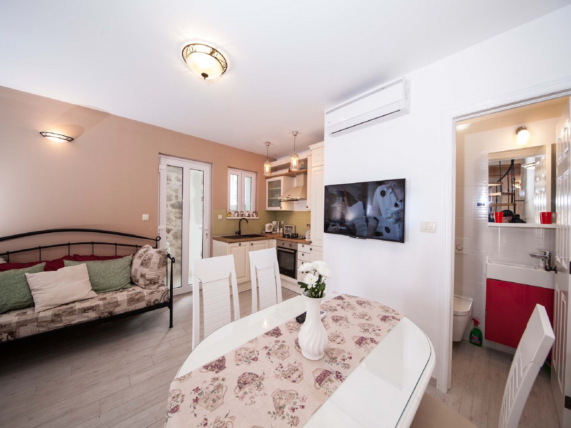 Authentiek stenen vakantiehuis met panoramisch zeezicht in Podgora - foto 3