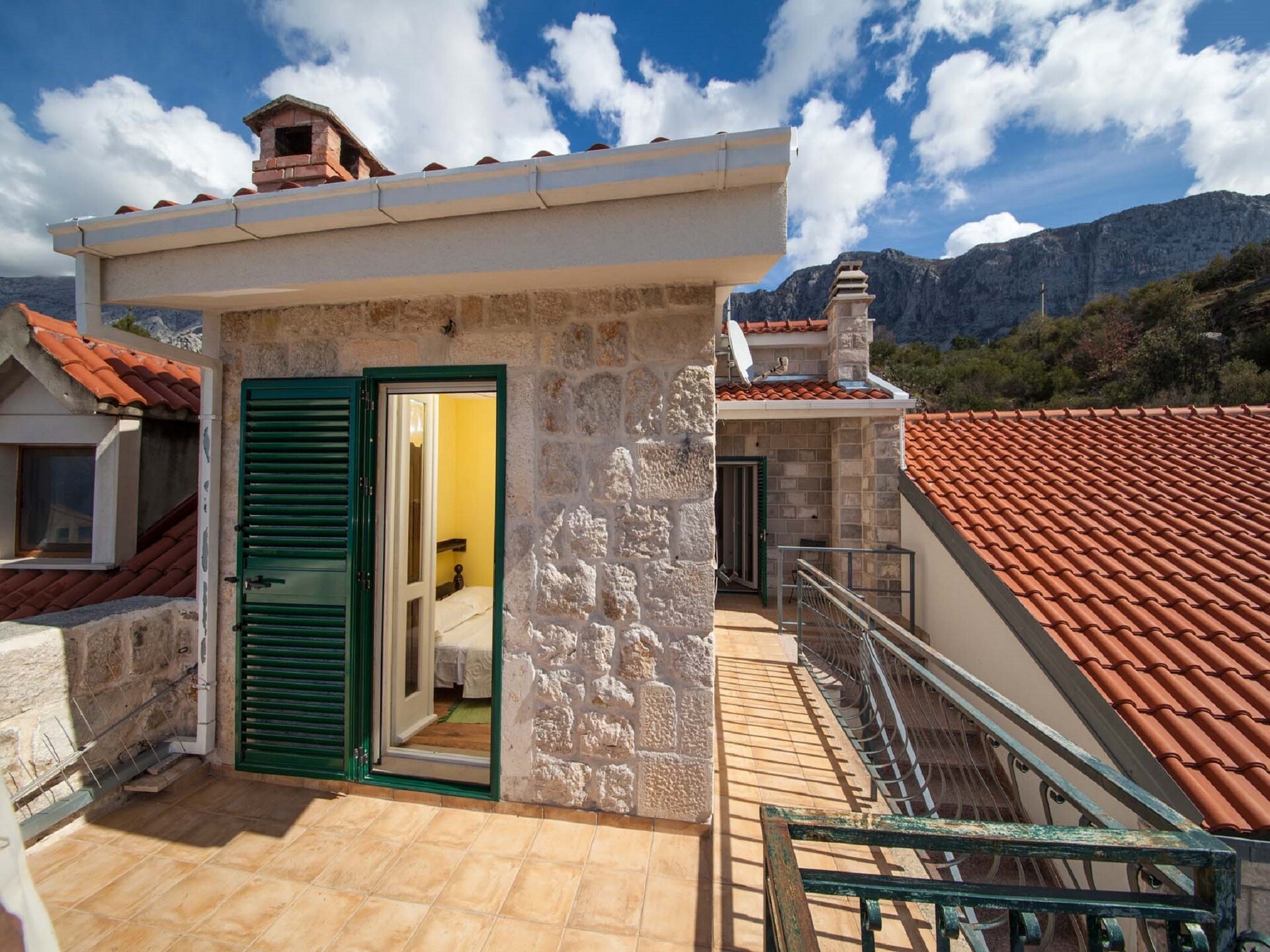 Authentiek stenen vakantiehuis met panoramisch zeezicht in Podgora - foto 28