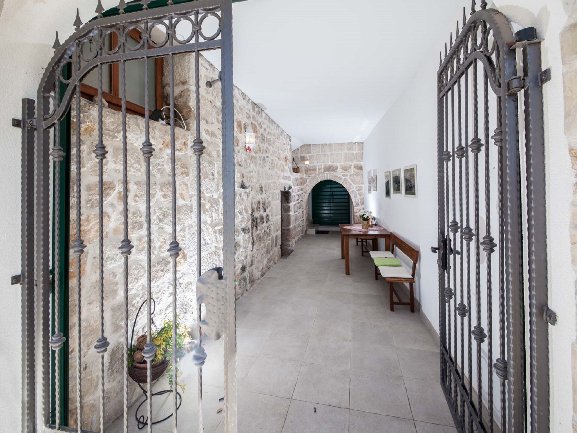 Authentiek stenen vakantiehuis met panoramisch zeezicht in Podgora - foto 12