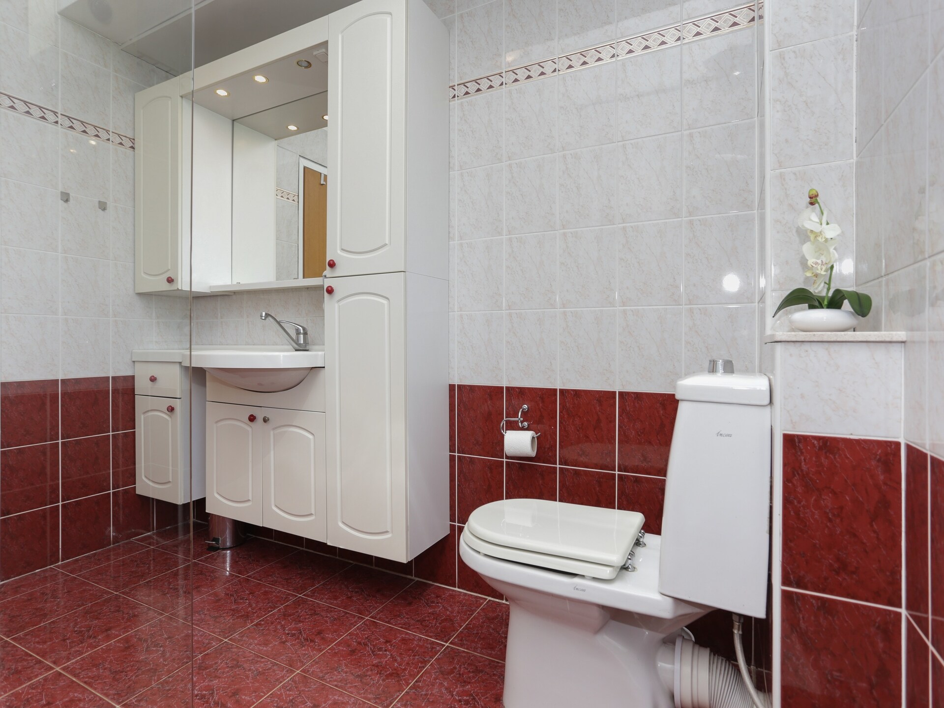 Modern appartement voor 5 personen op 400 meter van zee in Kaštel Gomilica - foto 18