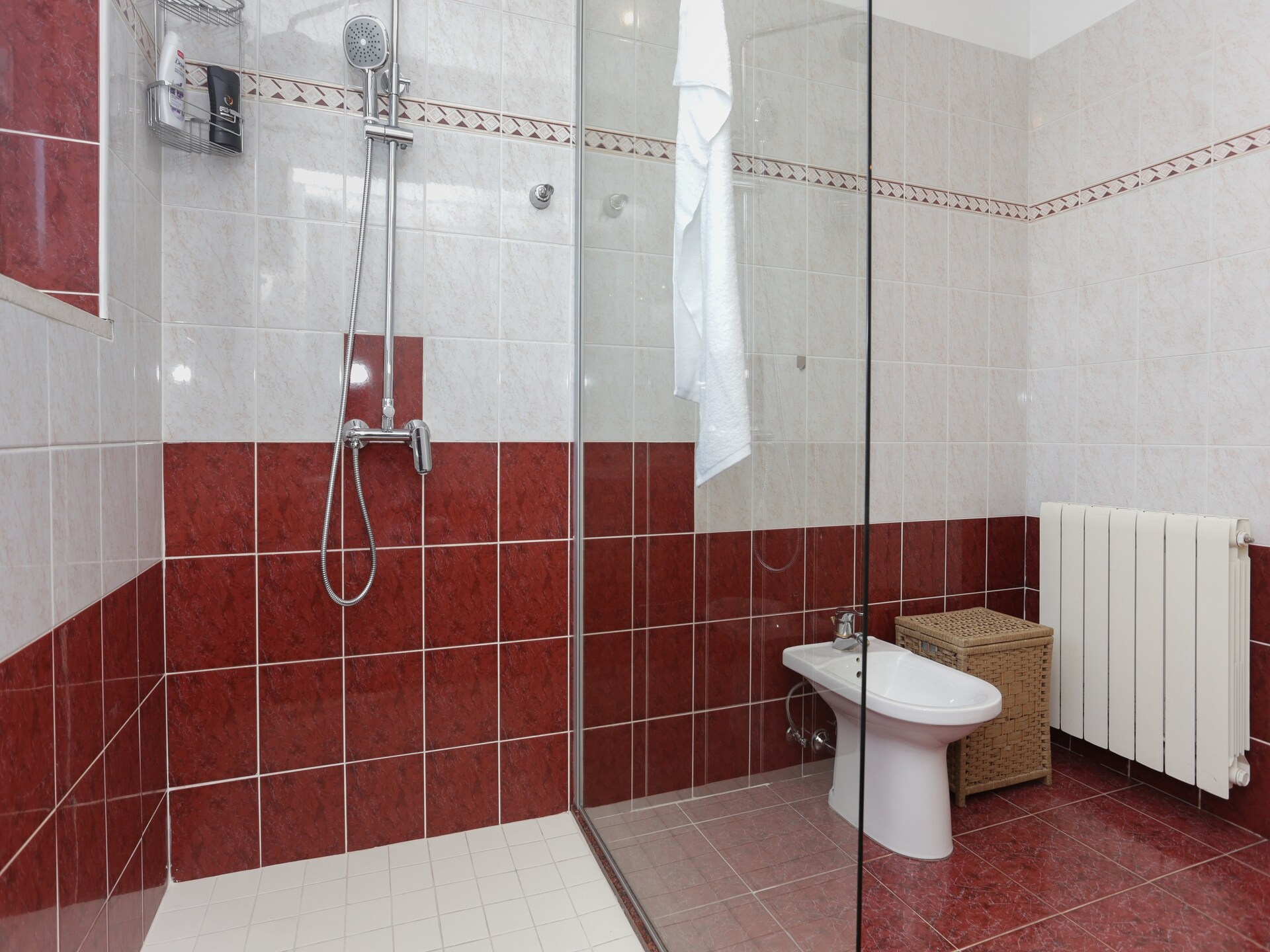 Modern appartement voor 5 personen op 400 meter van zee in Kaštel Gomilica - foto 17