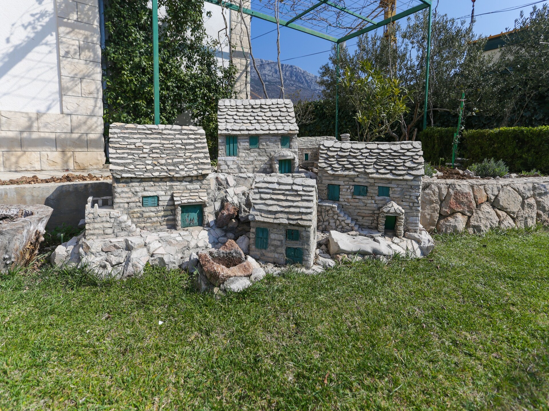 Modern appartement voor 5 personen op 400 meter van zee in Kaštel Gomilica - foto 21