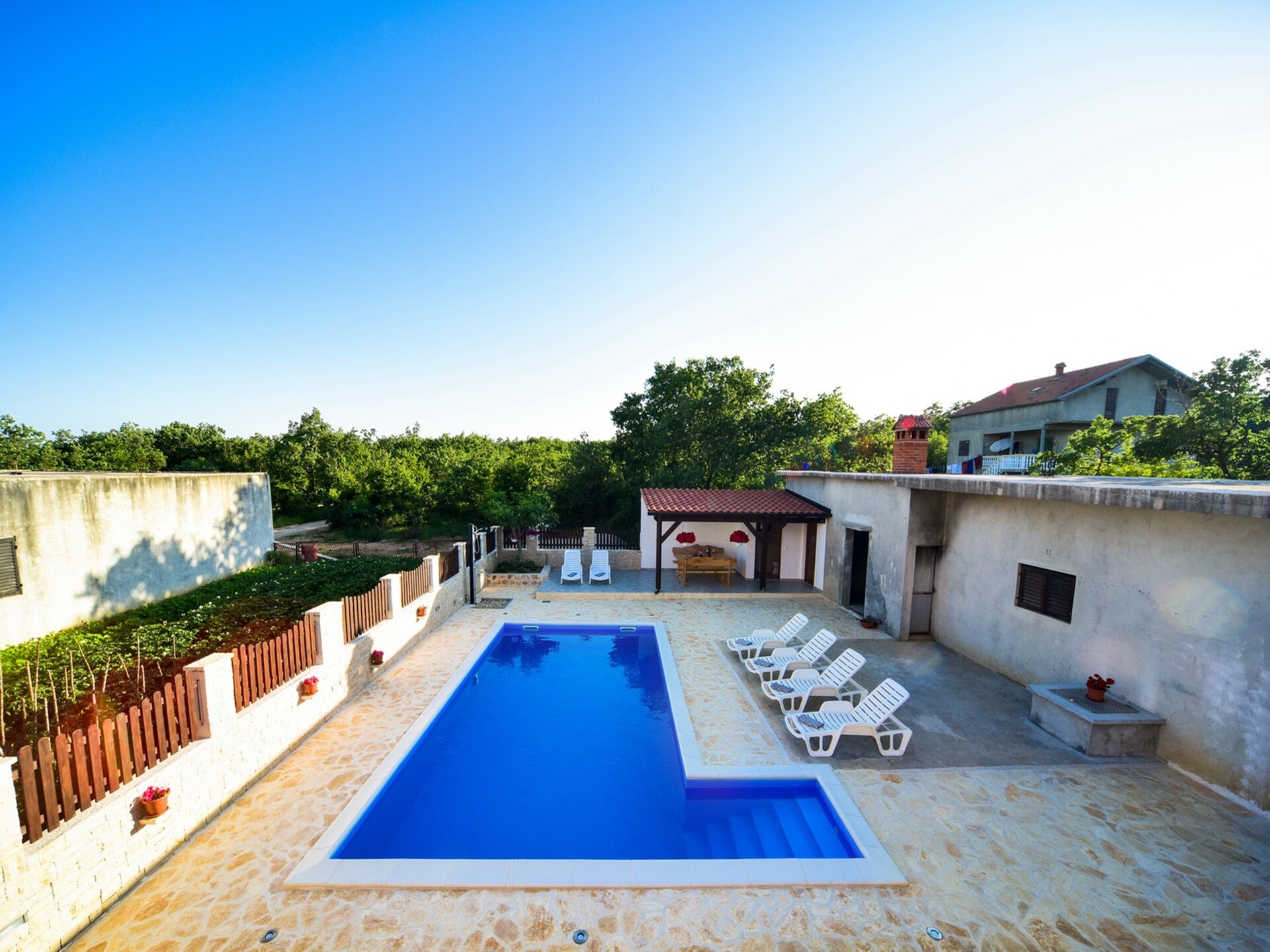 Ruim appartement voor 6 met privézwembad nabij Zadar - foto 13