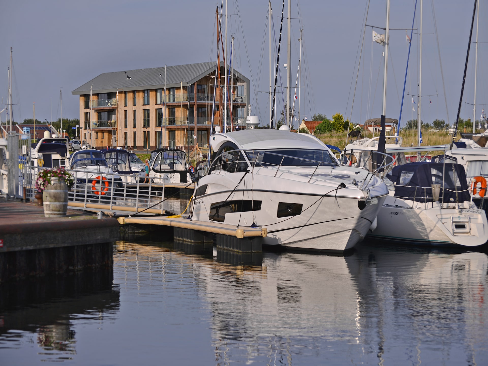 Vrijstaand vakantiehuis met uitzicht op jachthaven in Kamperland, Zeeland - foto 18