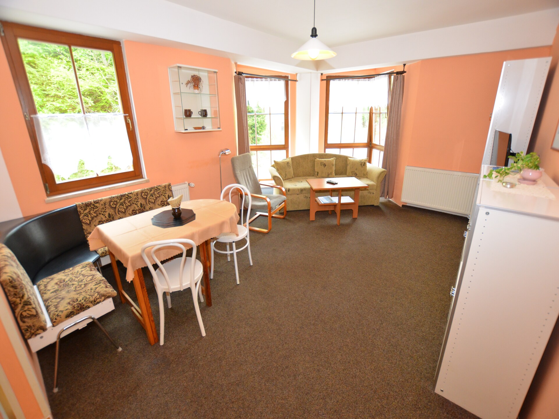 Aan de piste: Comfortabel appartement in Jachymov voor 4 personen - foto 2