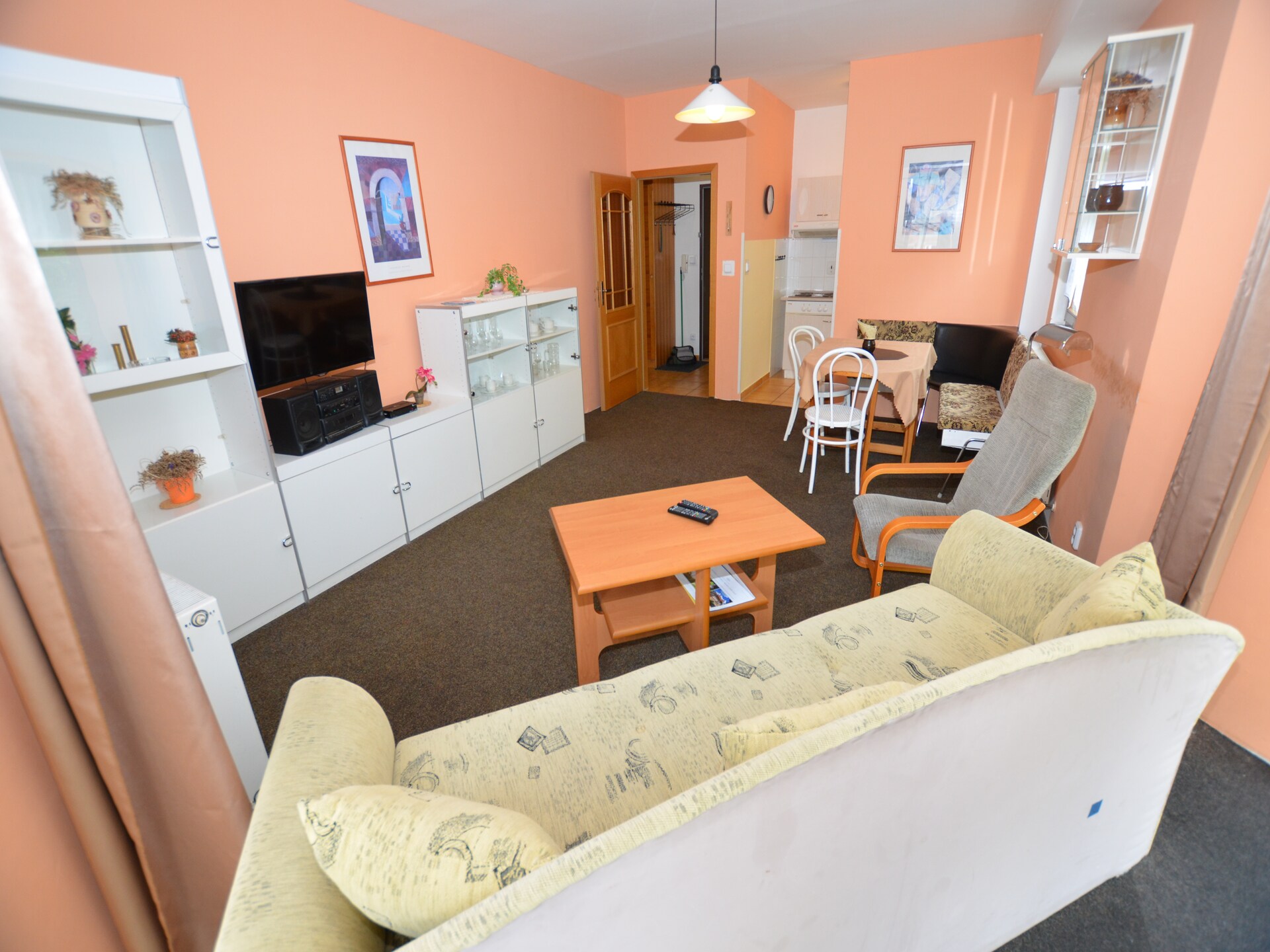 Aan de piste: Comfortabel appartement in Jachymov voor 4 personen - foto 12
