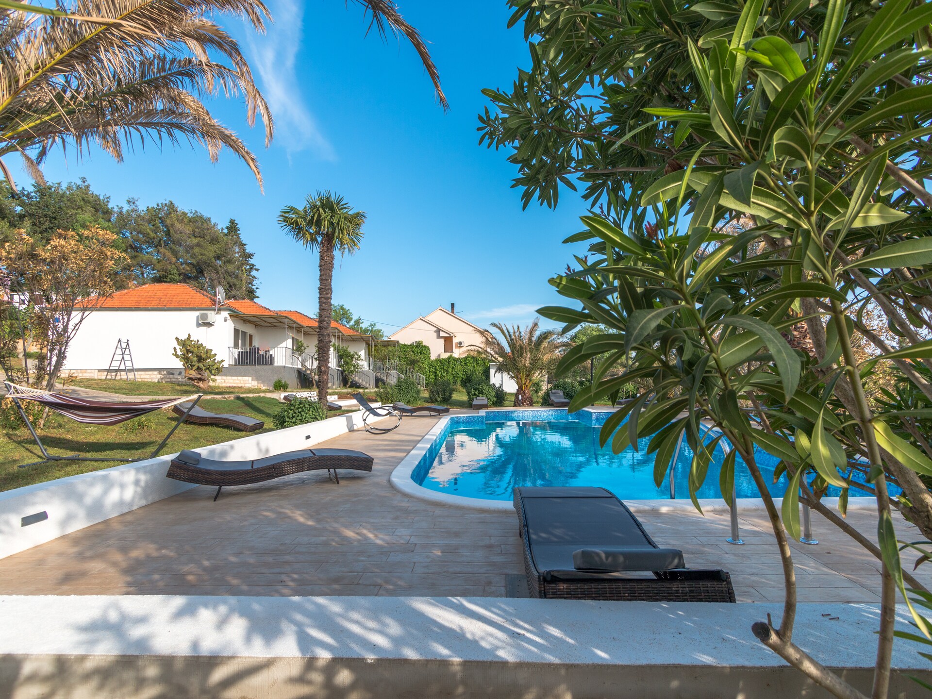 Mediterano 1: Gerenoveerd vakantiehuis met zeezicht in hartje Bibinje - foto 27
