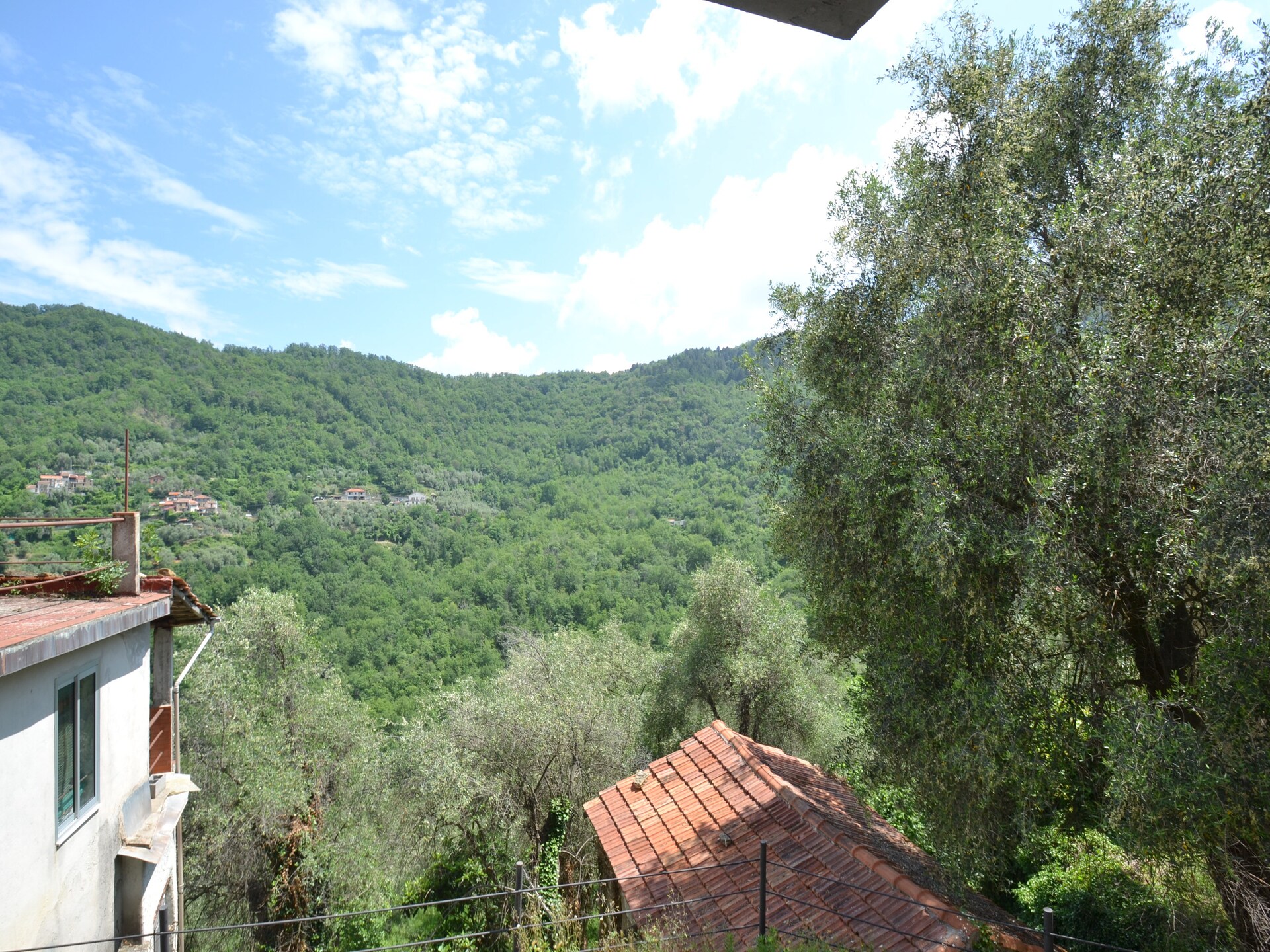 Vrijstaand vakantiehuis in Testico met tuin, BBQ en uitzicht op de Ligurische heuvels - foto 33