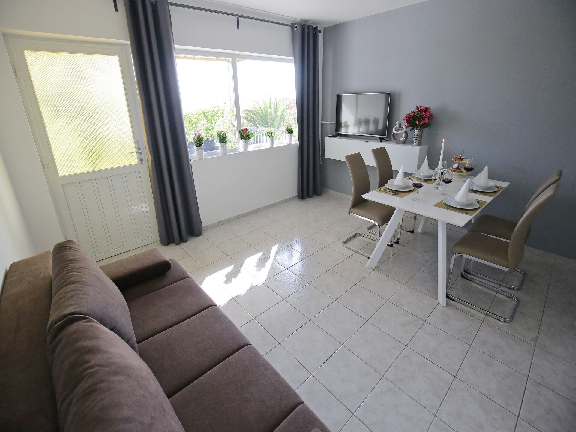 4-persoons vakantiehuis Mediterano 3 in het centrum van Bibinje - foto 9