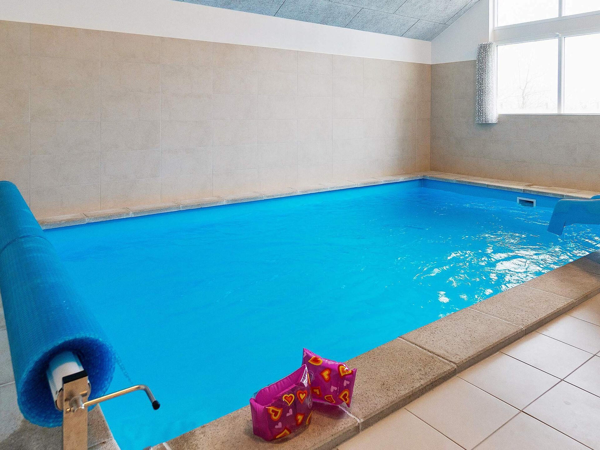 Op 950 m van zee: ruim vakantiehuis in Kappeln voor 18 personen · 242 m² - foto 7