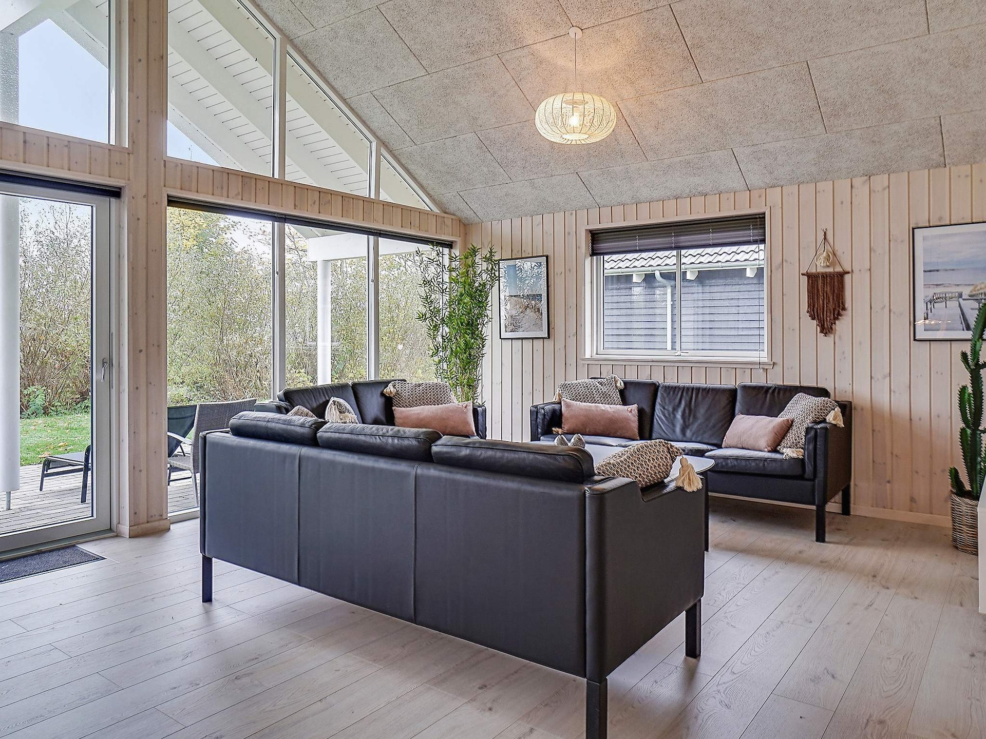 Op 950 m van zee: ruim vakantiehuis in Kappeln voor 18 personen · 242 m² - foto 10
