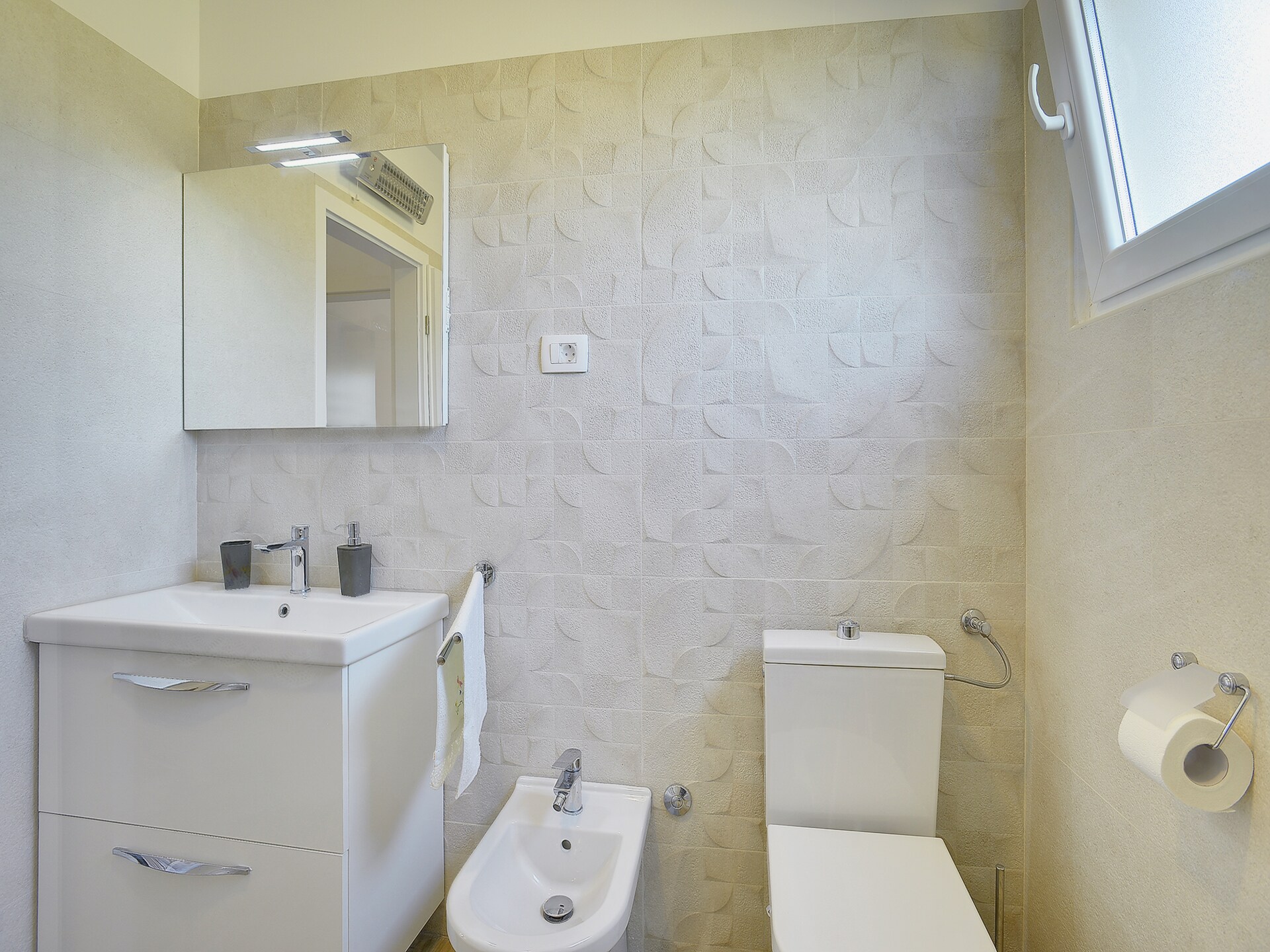 Moderne vrijstaande villa met privézwembad en tuin bij Marčana - foto 22