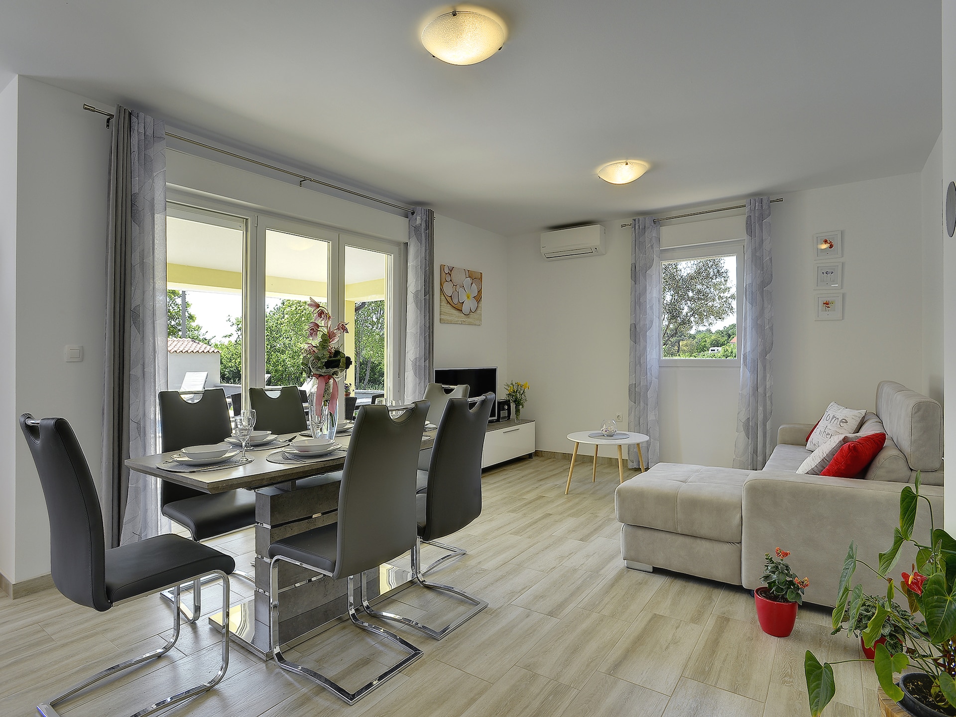 Moderne vrijstaande villa met privézwembad en tuin bij Marčana - foto 9