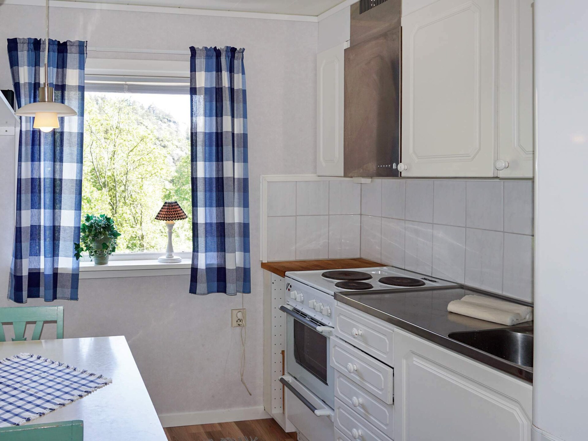 Zweeds vakantiehuis op 100m van zee en fjord bij Munkedal - foto 10