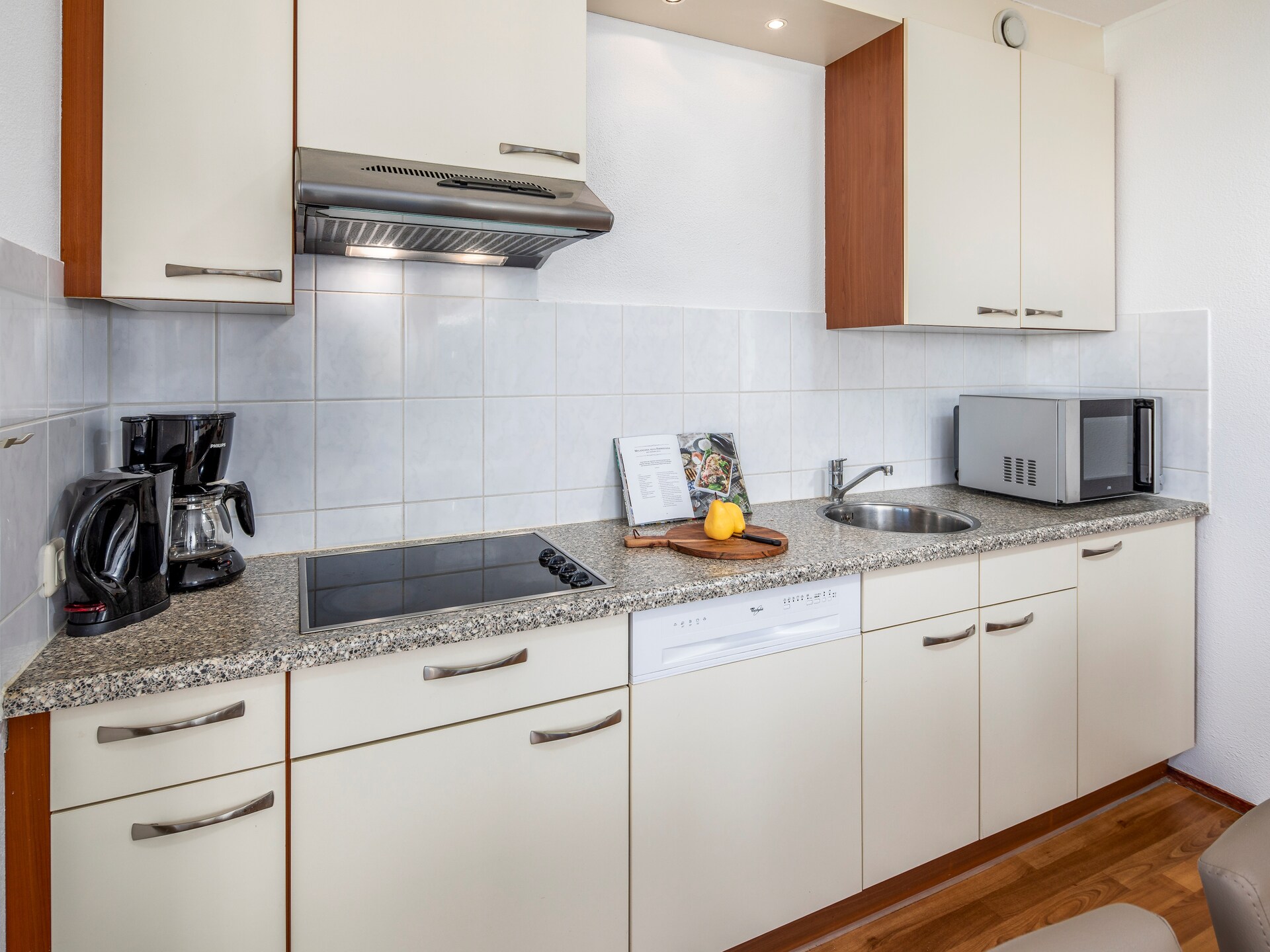 Luxe vrijstaande villa op Vakantiepark Aquadelta in Bruinisse - foto 2