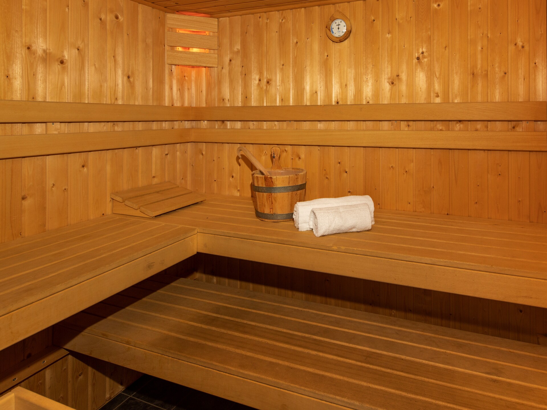 Luxe spavilla Aquadelta 30 bij Grevelingenmeer, 8 pers., sauna en bubbelbad - foto 21