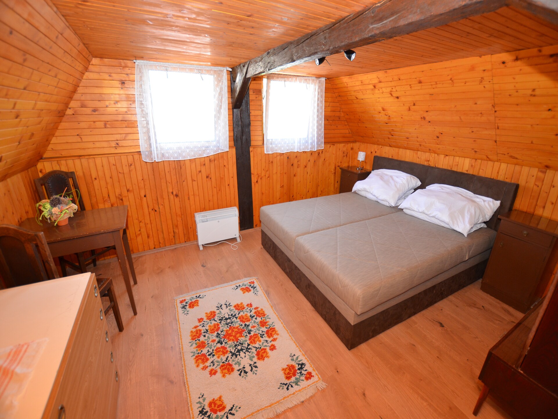 Op 1,0 km van de piste: ruim vakantiehuis voor 21 personen in Jiretín pod Jedlovou - foto 18