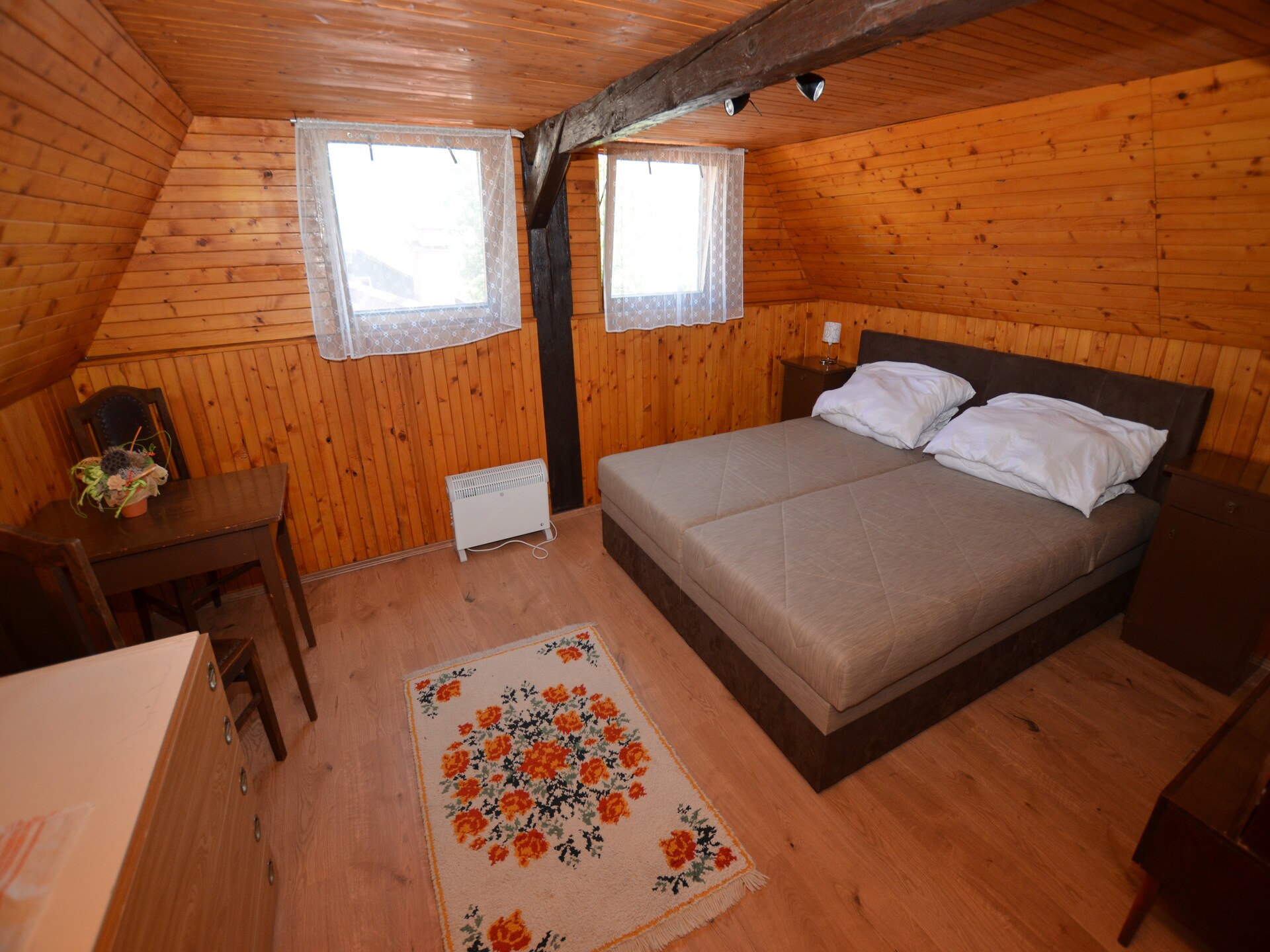 Op 1,0 km van de piste: ruim vakantiehuis voor 21 personen in Jiretín pod Jedlovou - foto 19