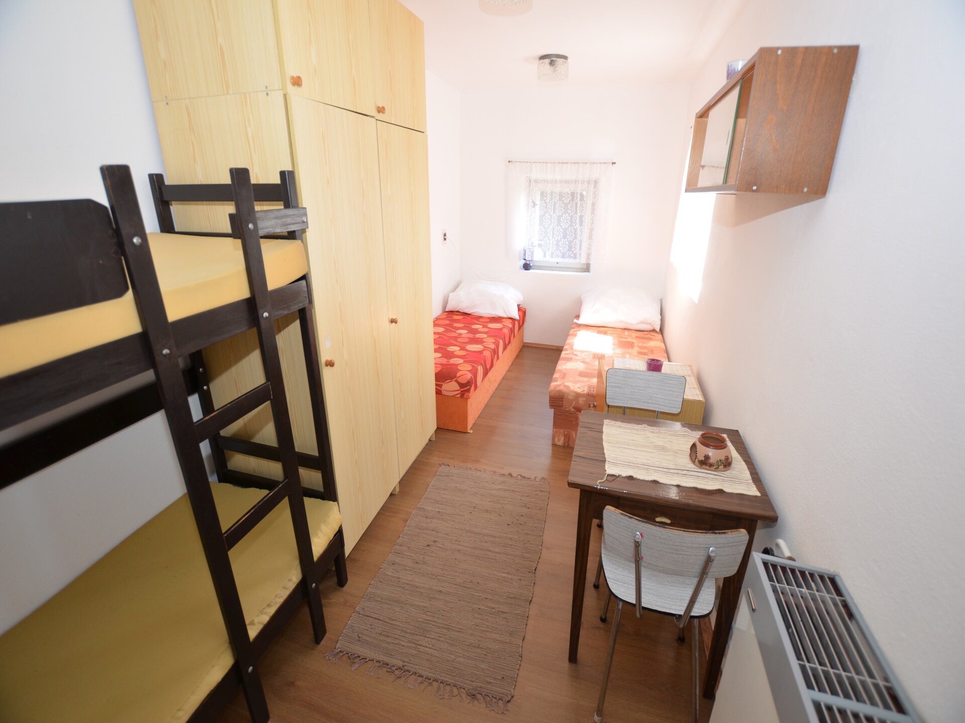 Op 1,0 km van de piste: ruim vakantiehuis voor 21 personen in Jiretín pod Jedlovou - foto 22