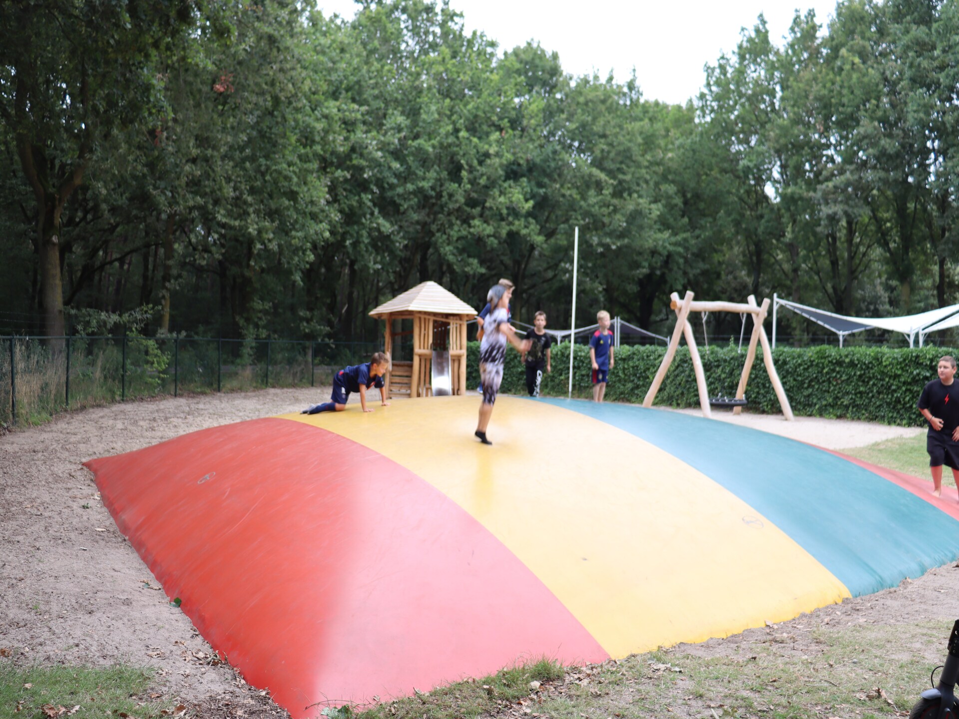 Knusse Delta Lodge op Recreatiepark Duinhoeve in Udenhout - foto 13