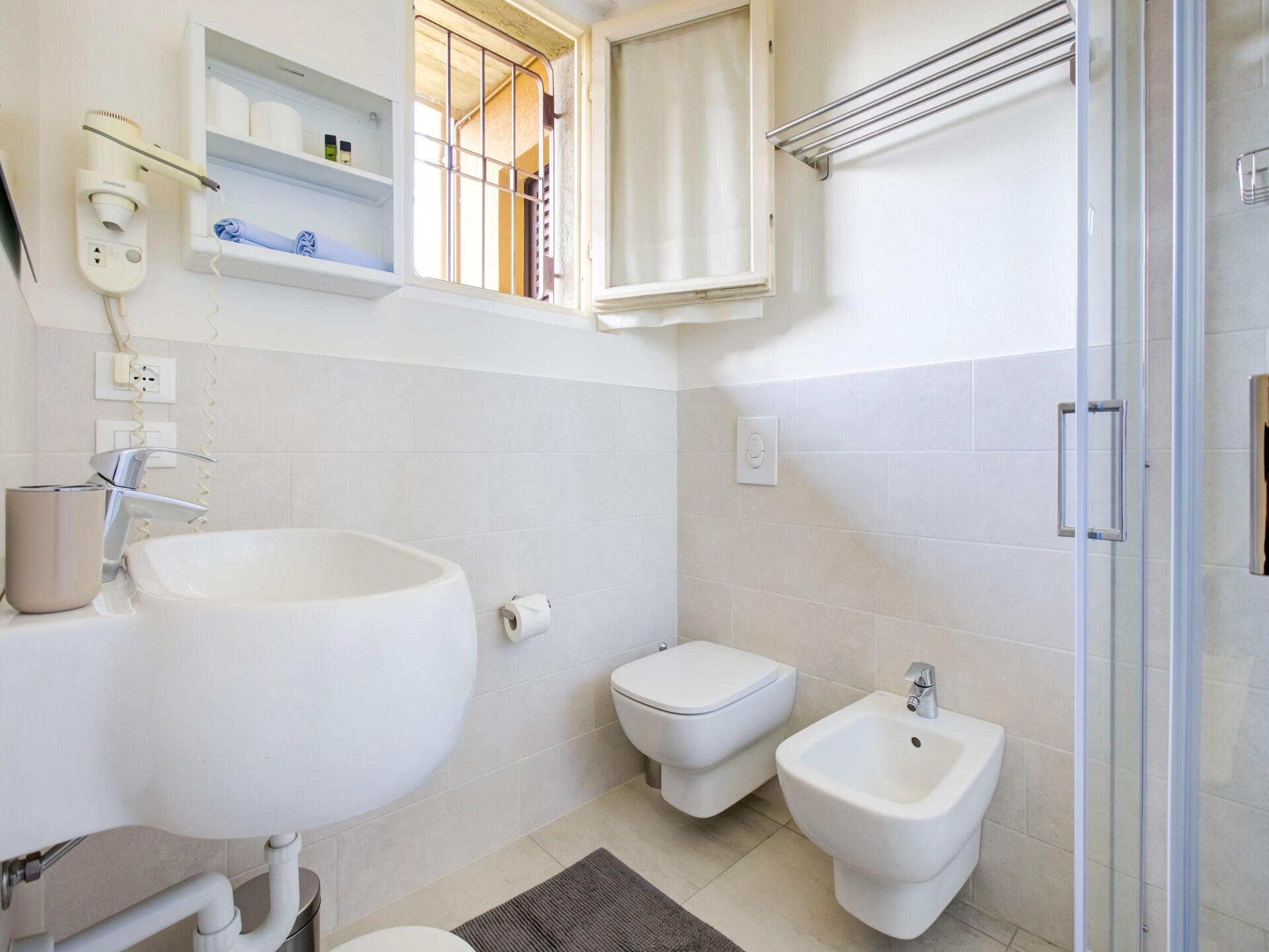 Knus appartement voor 2 op 100m van het Gardameer in Sirmione - foto 18