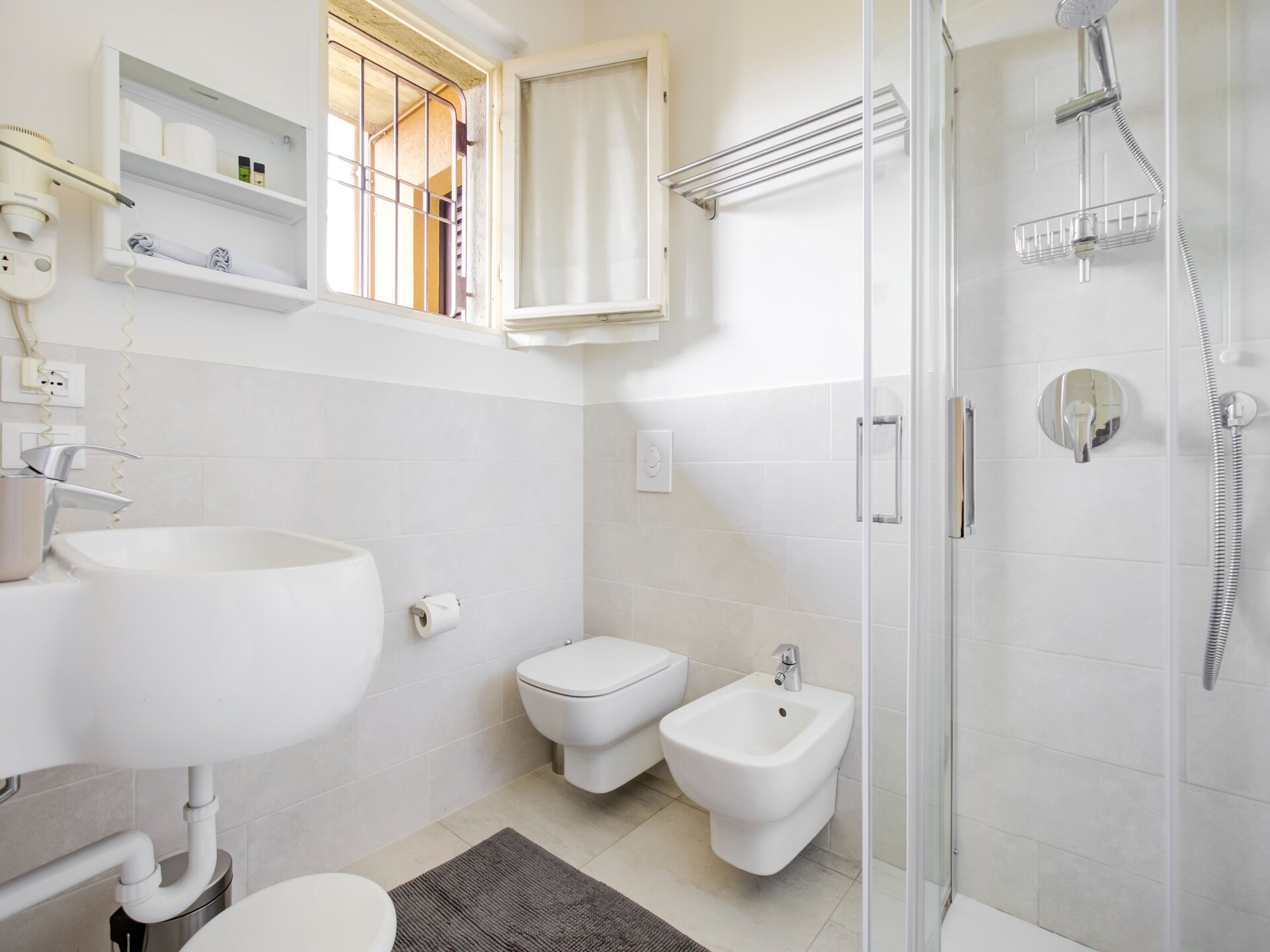 Knus appartement voor 2 op 100m van het Gardameer in Sirmione - foto 7