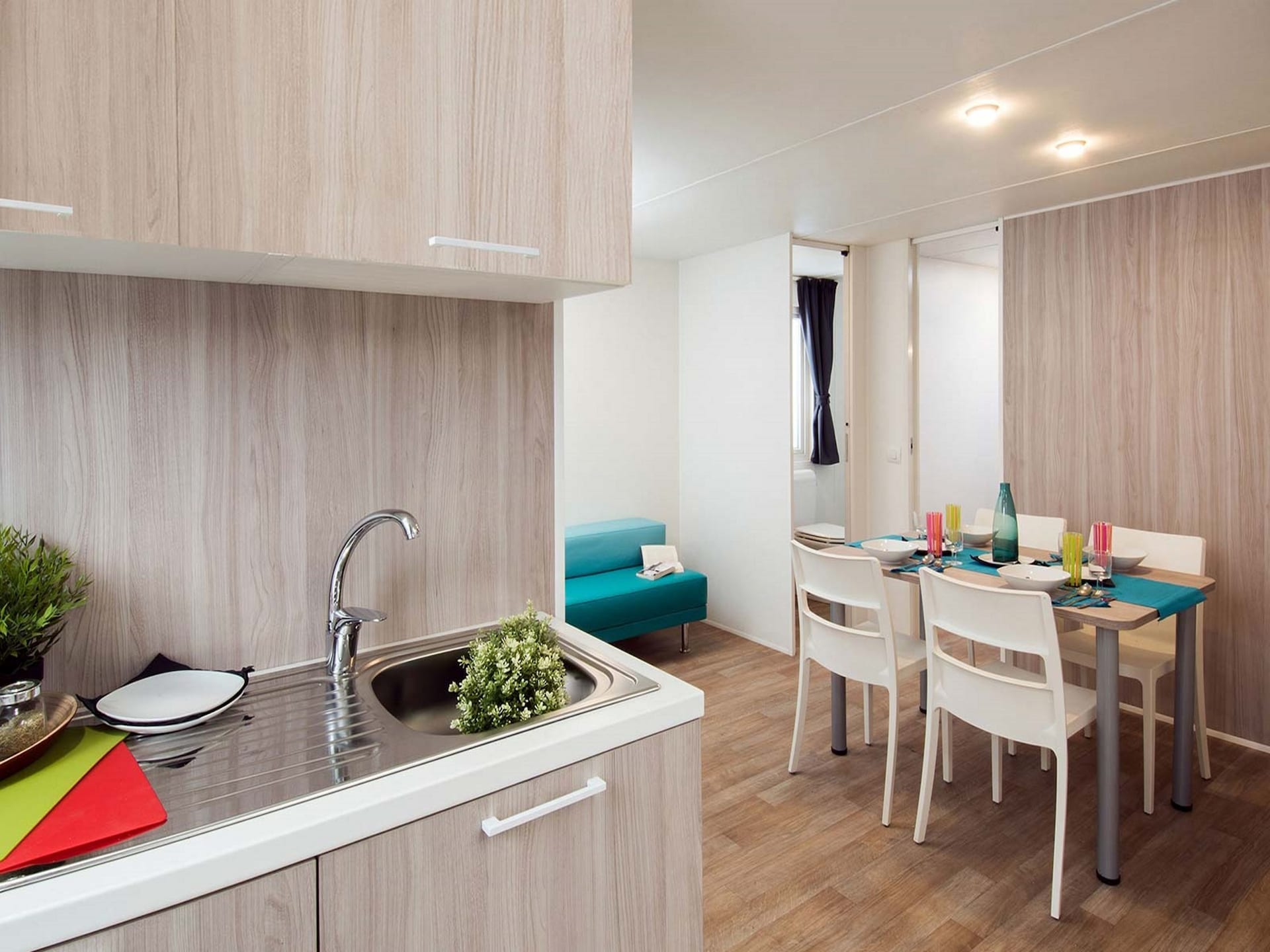 Modern chalet voor 5 personen in Baia Domizia - foto 5