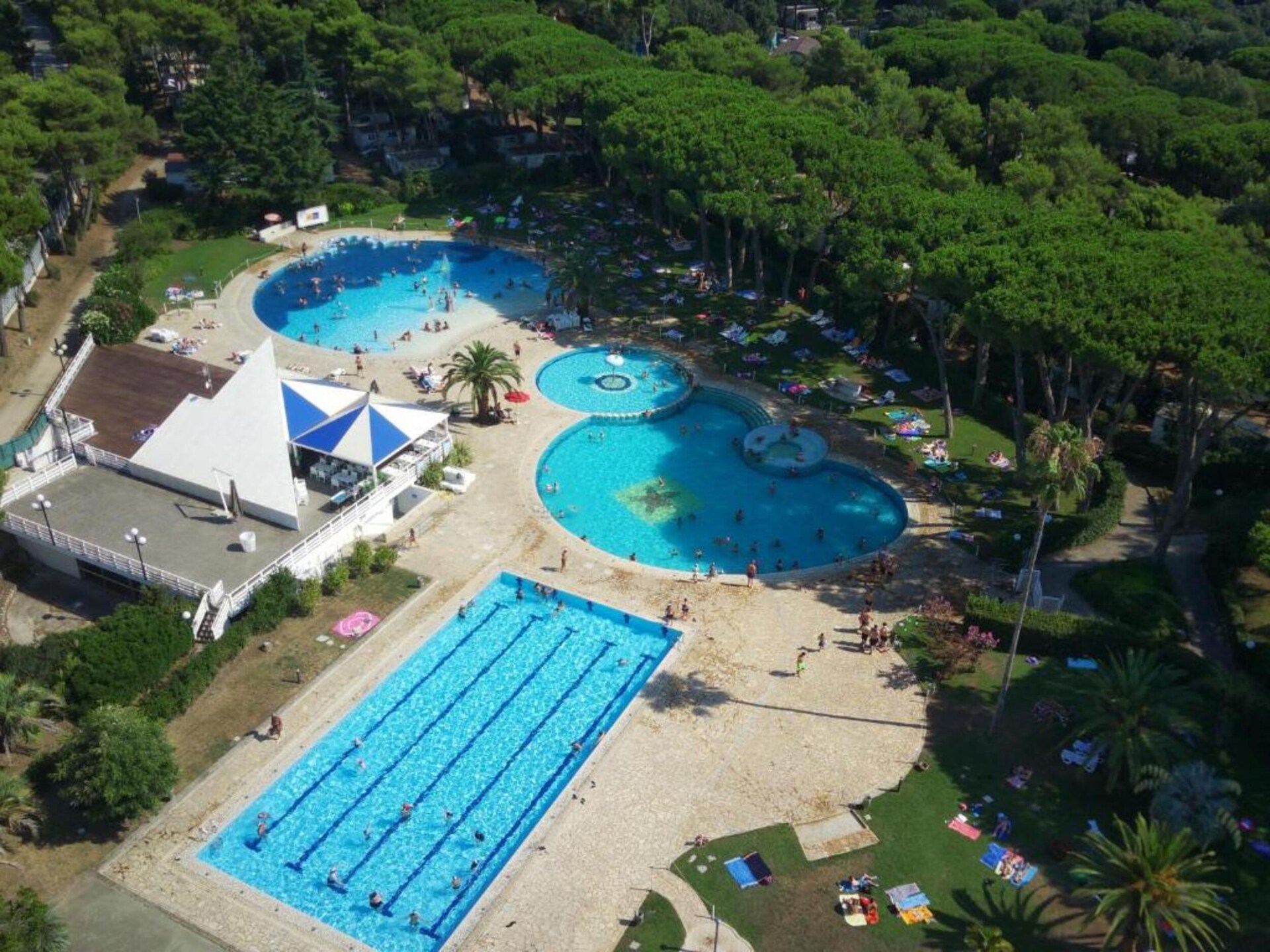 Zonovergoten chalet voor 4 personen in Baia Domizia - foto 39