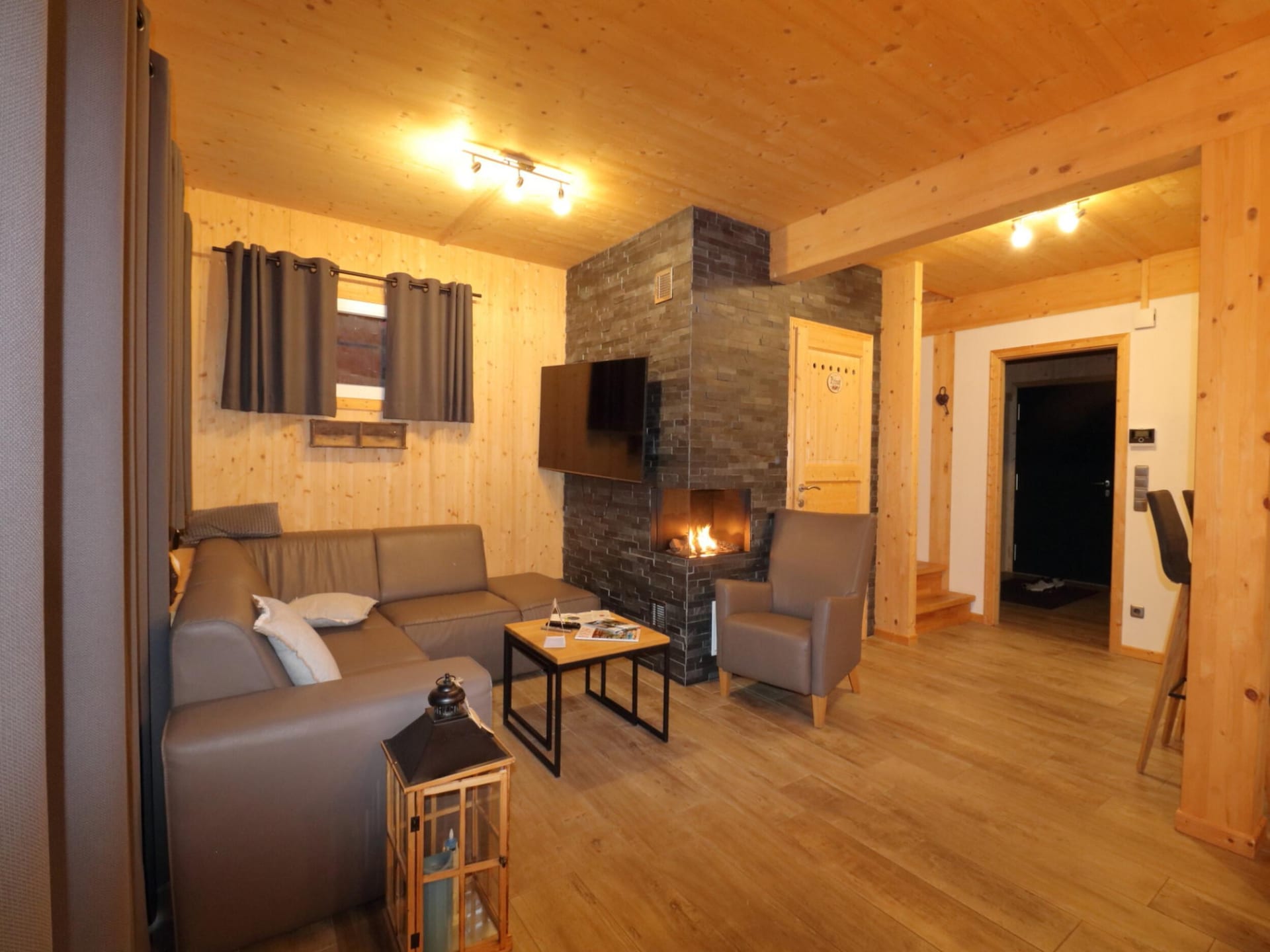 Luxe chalet aan het meer en de piste in Sankt Georgen am Kresichberg · 9 pers. - foto 10