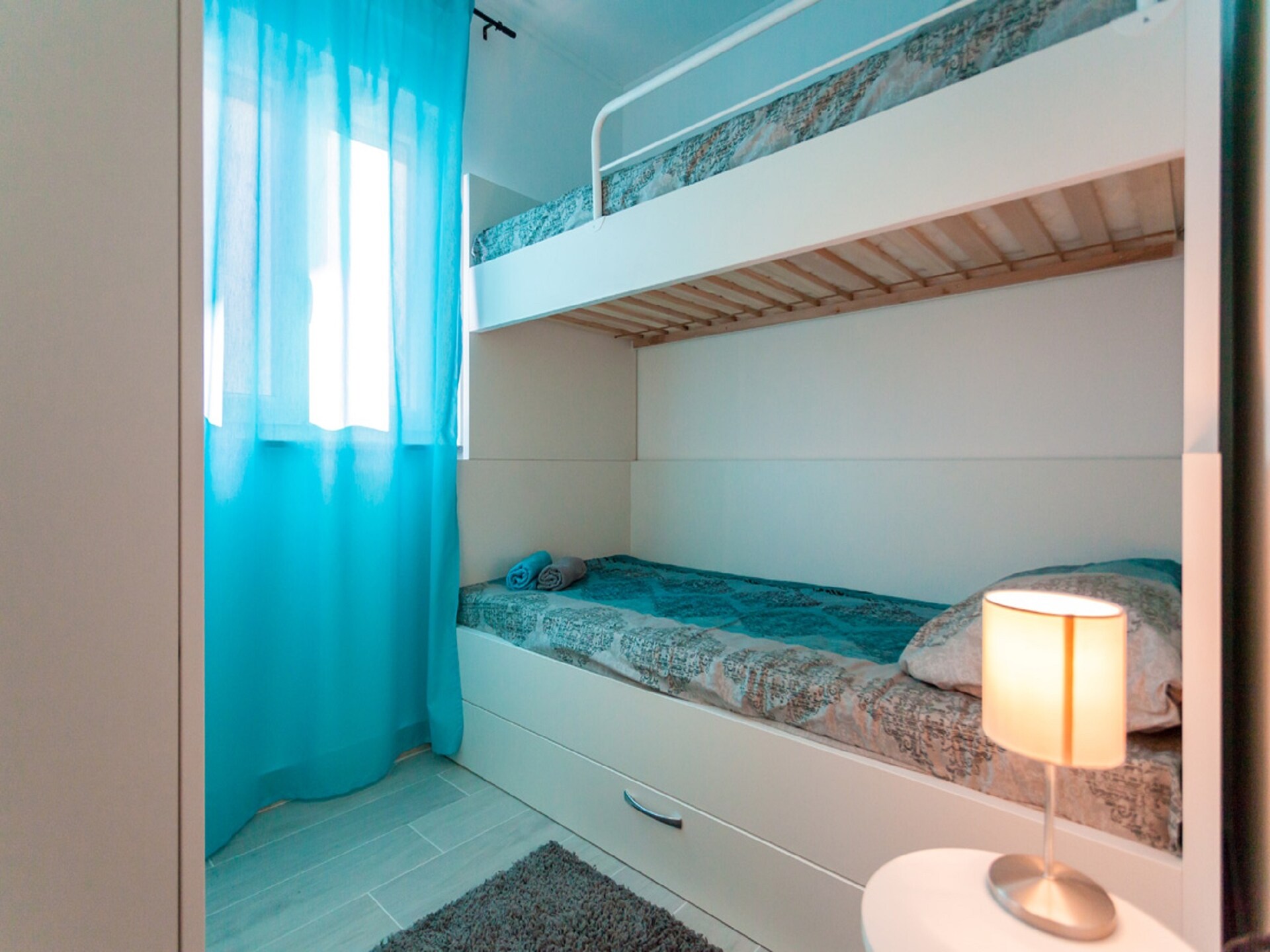 Apartment Dora: Zonnig appartement met zeezicht nabij Omisalj - foto 12