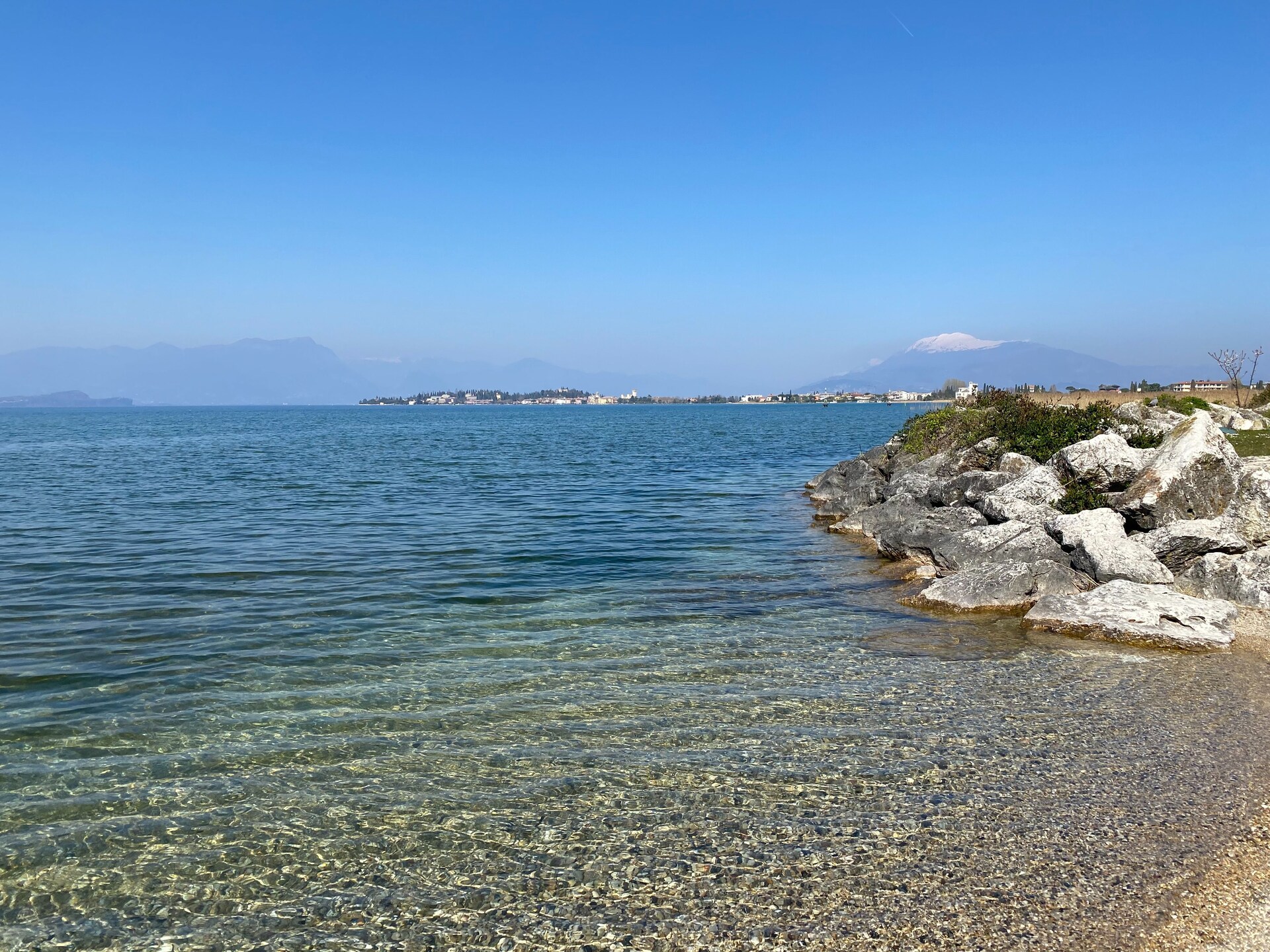Licht appartement in Sirmione met balkon, 100m van het Gardameer - foto 39