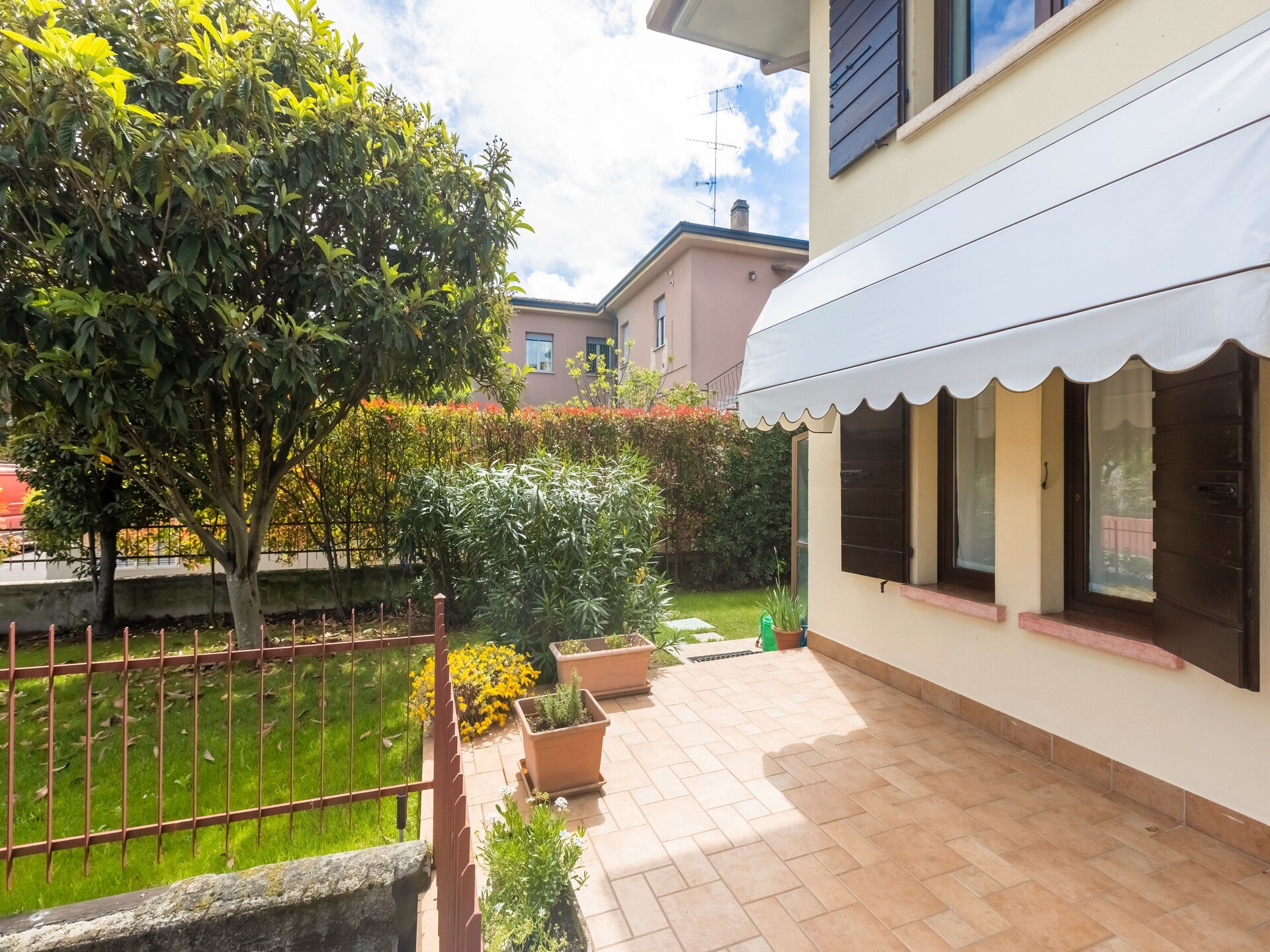 Licht appartement in Sirmione met balkon, 100m van het Gardameer - foto 25
