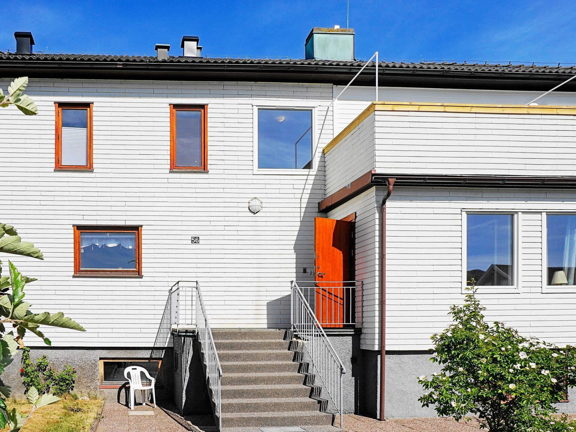 Ruim vakantiehuis aan de Zweedse westkust met uitzicht op de haven van Skärhamn - foto 6